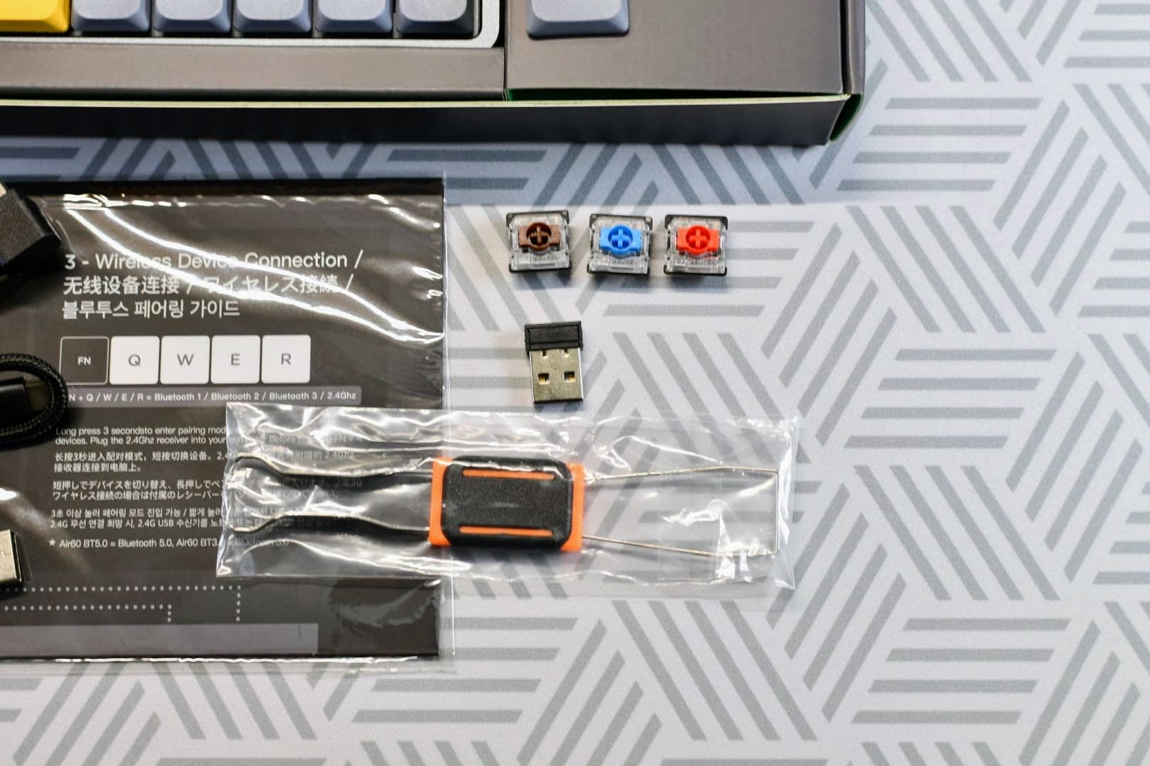 NuPhy Air 60レビュー。ラップトップパソコンの上でも使える省スペースキーボードの決定版! 17 Nuphy Air60 BOX