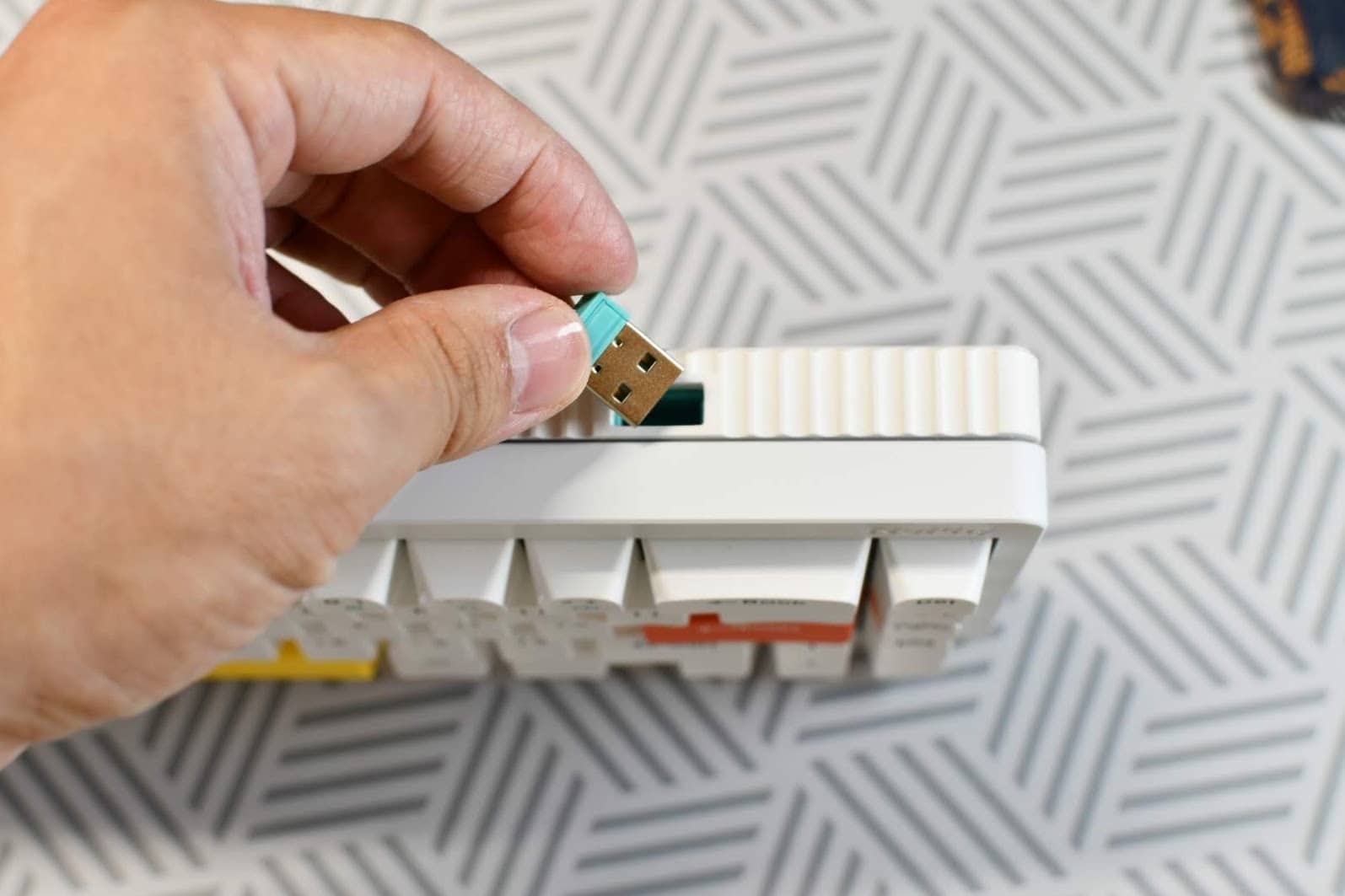 Nuphy Halo 65-Side View