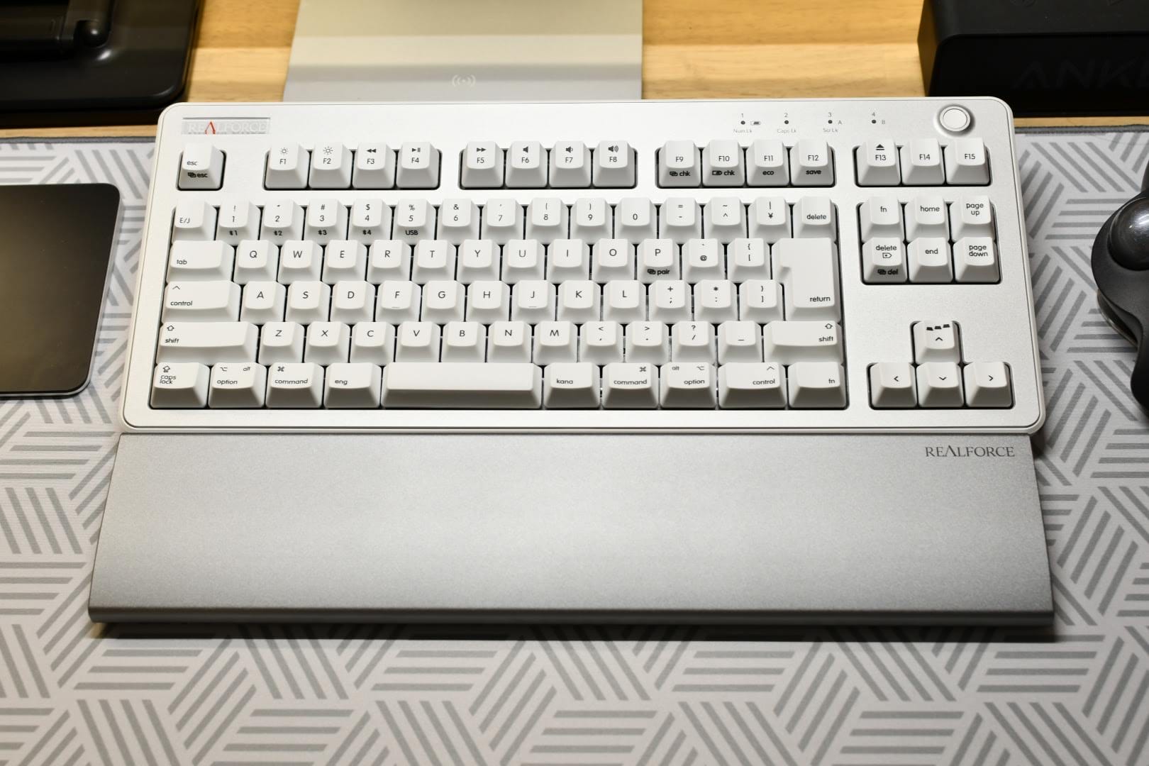 東プレキーボード(SJ38D0) RealForce - キーボード