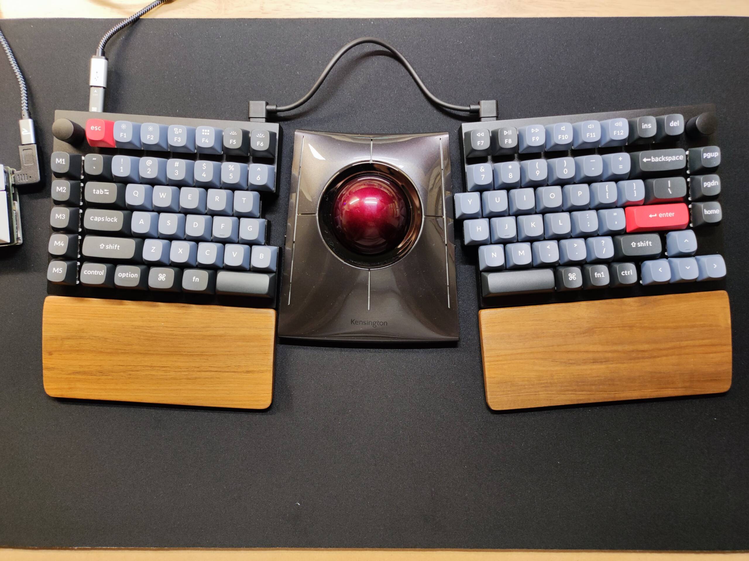 Can I recommend a split keyboard? Learn about the features and types.