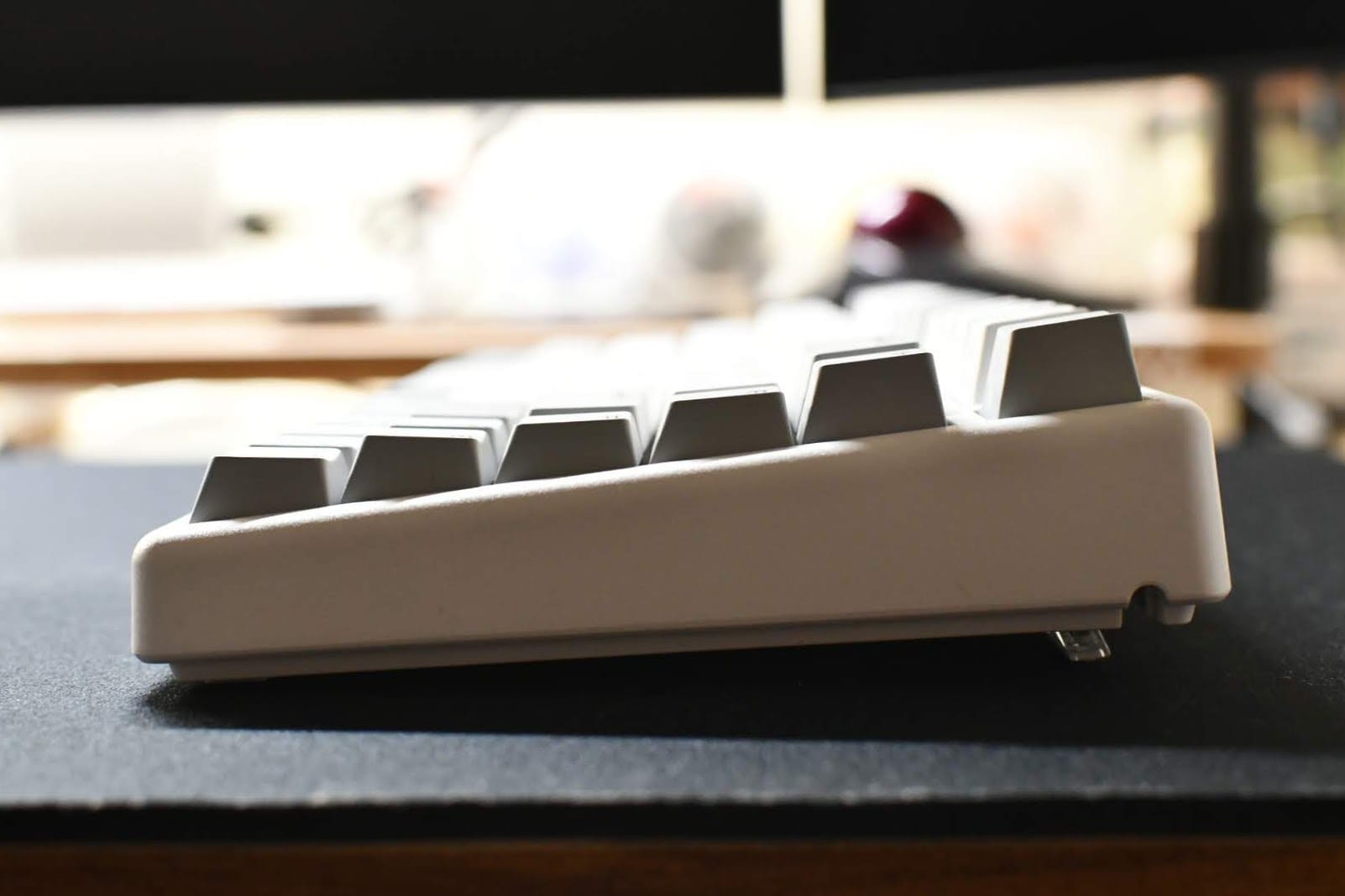 Niz Micro 84キー 35g 静電容量無接点式 US配列 Niz Micro84レビュー！静電容量無接点方式の決定版だけど買う