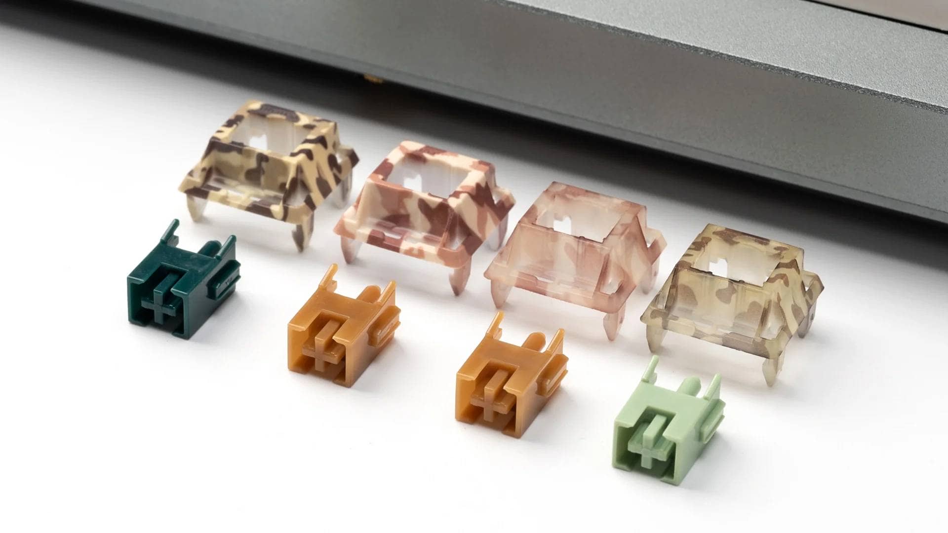 Keychron のCamo SwitchにDIYキットが登場 3 Keychron Camo Switch Top Case
