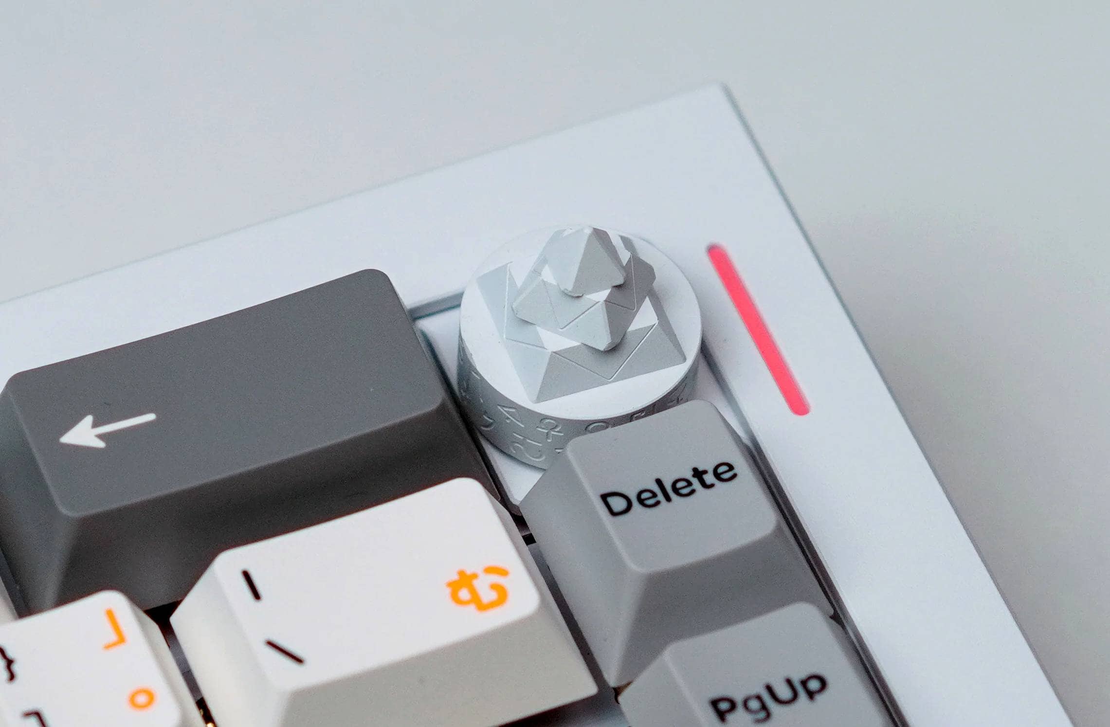 3 00c4e3ae 5509 4b5b bbcc 4aa32a4ee86a