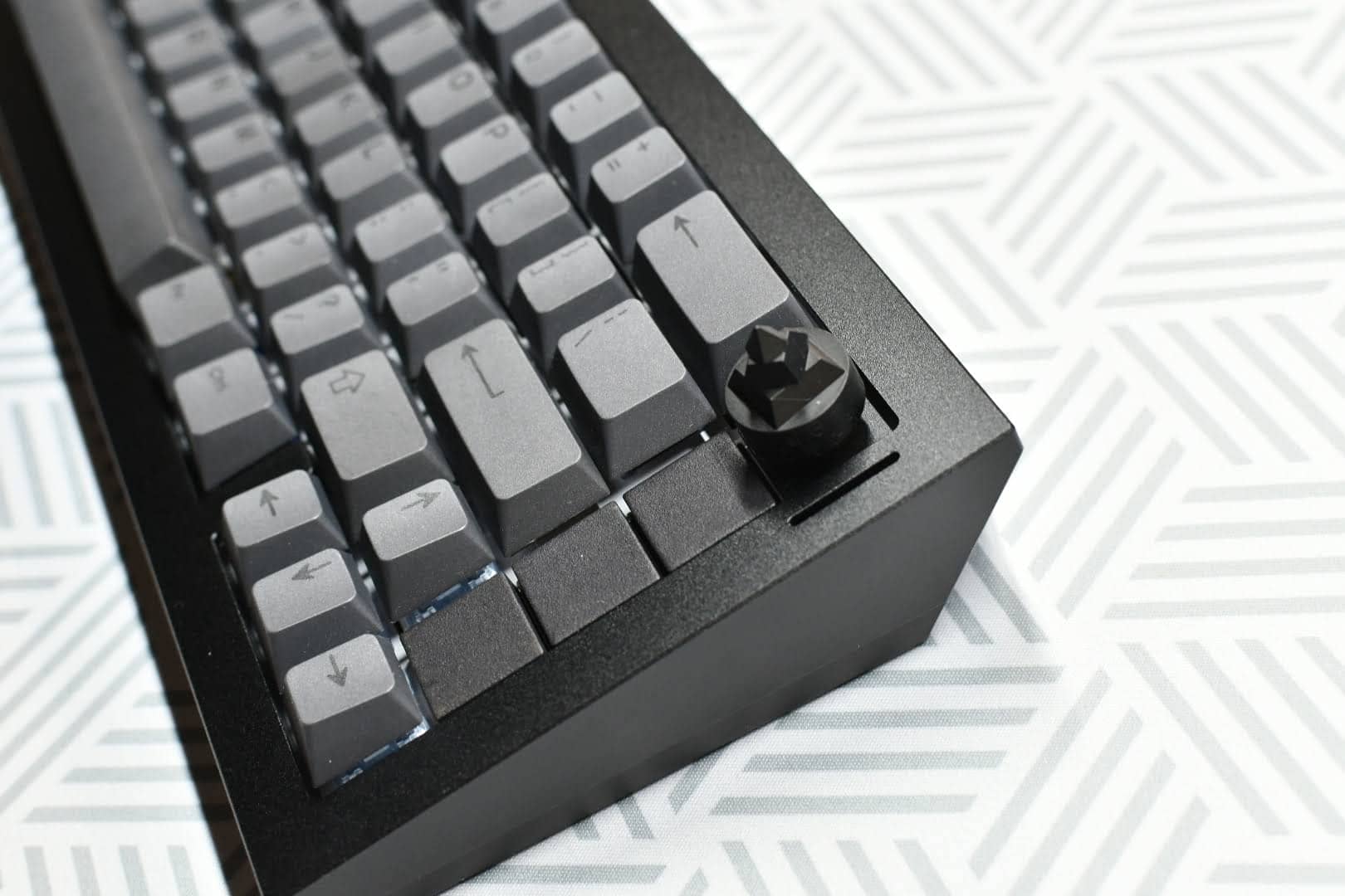 HEAVY SHELL PARE65 Review|The best keystroke feel produced by a super-heavyweight body 19 Heavy Shell PARE65 14