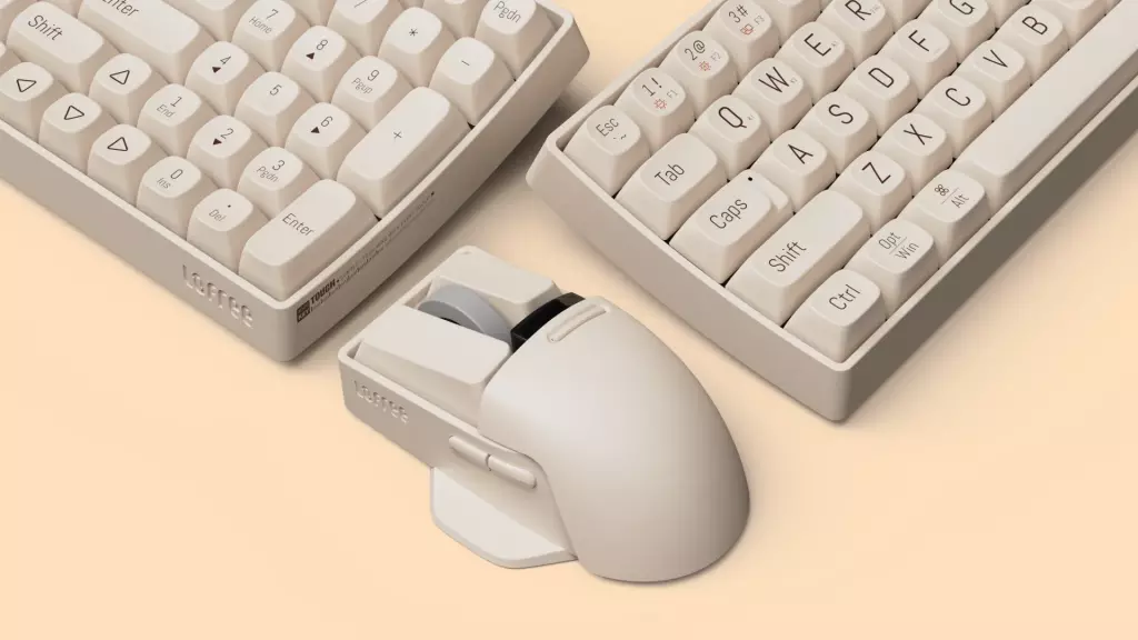pbt mouse coupled with touch keyboard