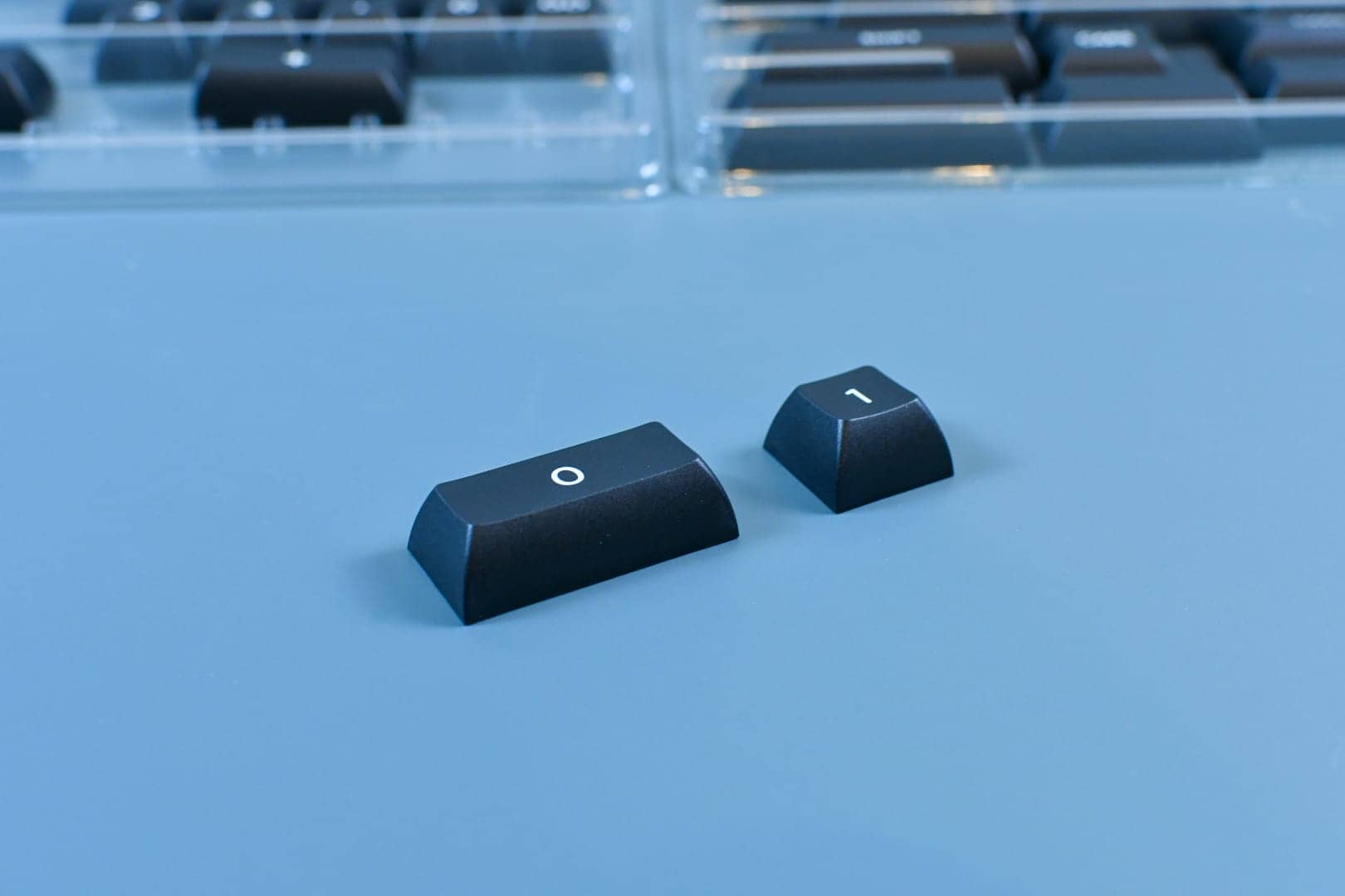 KAT White on Black(Candy/Extensions)をレビュー|シンプルだけどアクセントがかっこいいキーキャップ 35 DSC 1003