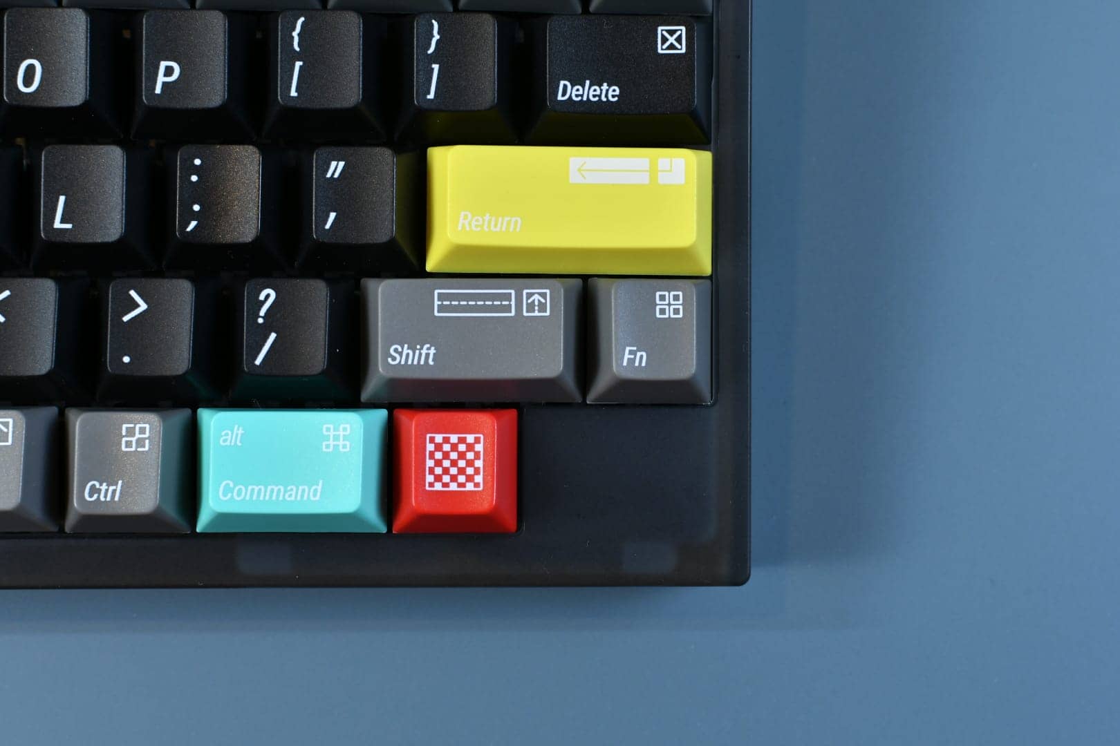 Keyreative Signal Test Keycap Review|Retro Looks 27 DSC 1092