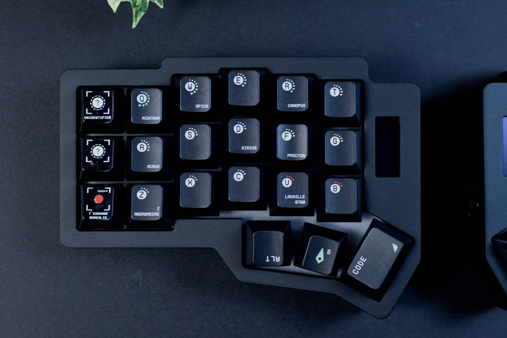 Keyreative HIPPARCOSレビュー|宇宙をテーマにした壮大な世界観のキーキャップ 25 DSC 1898