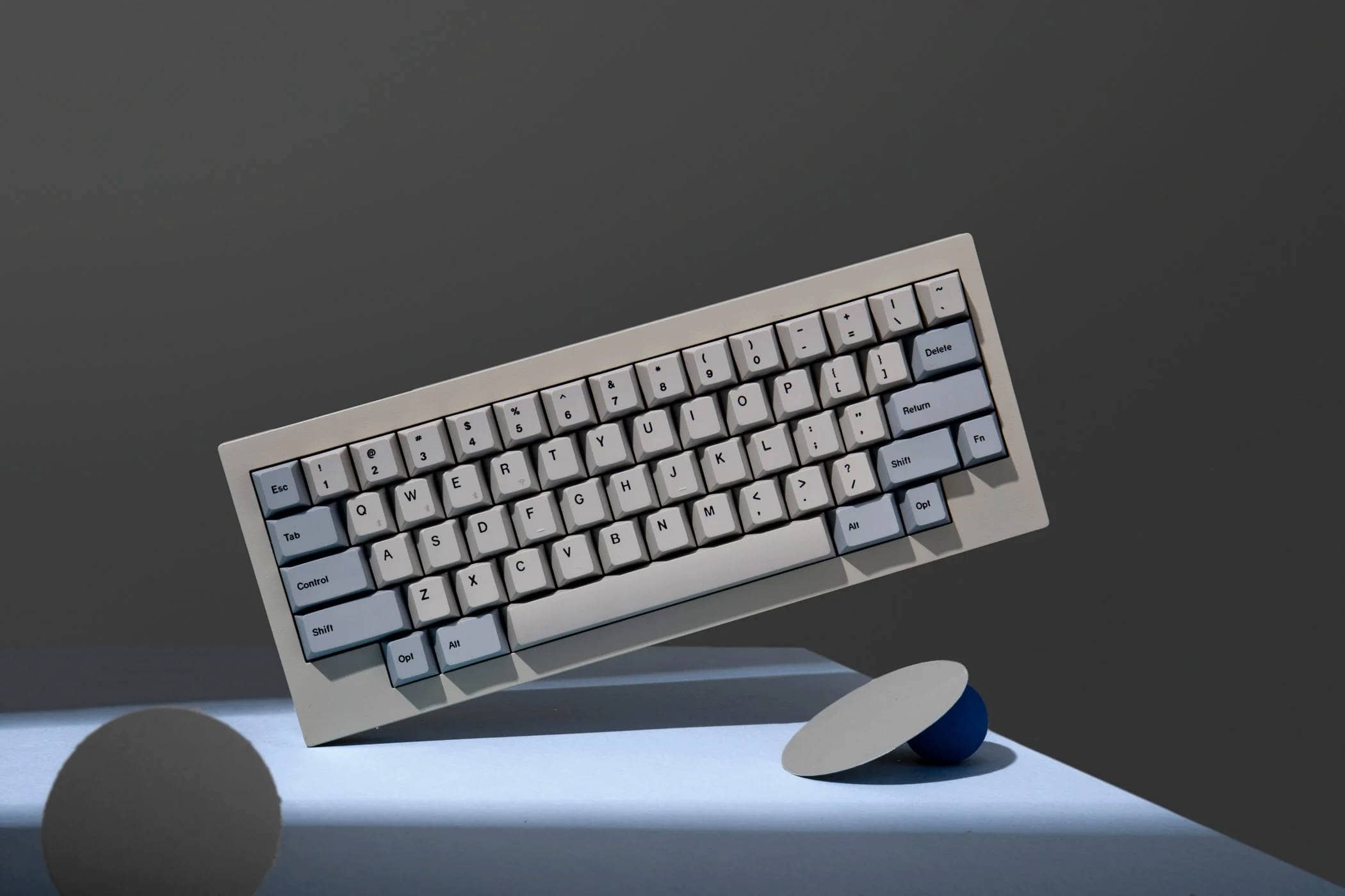 KAM Outlineレビュー|レトロとモダンが融合したシックなキーキャップセット 34 Keychron Q60 Max QMK VIA Custom Mechanical Keyboard 1