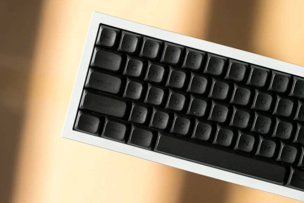 KeyreativeからPBS Black on Blackが発売開始|待望の刻印ありシリーズ 4 PBSBlackBOBKeycaps