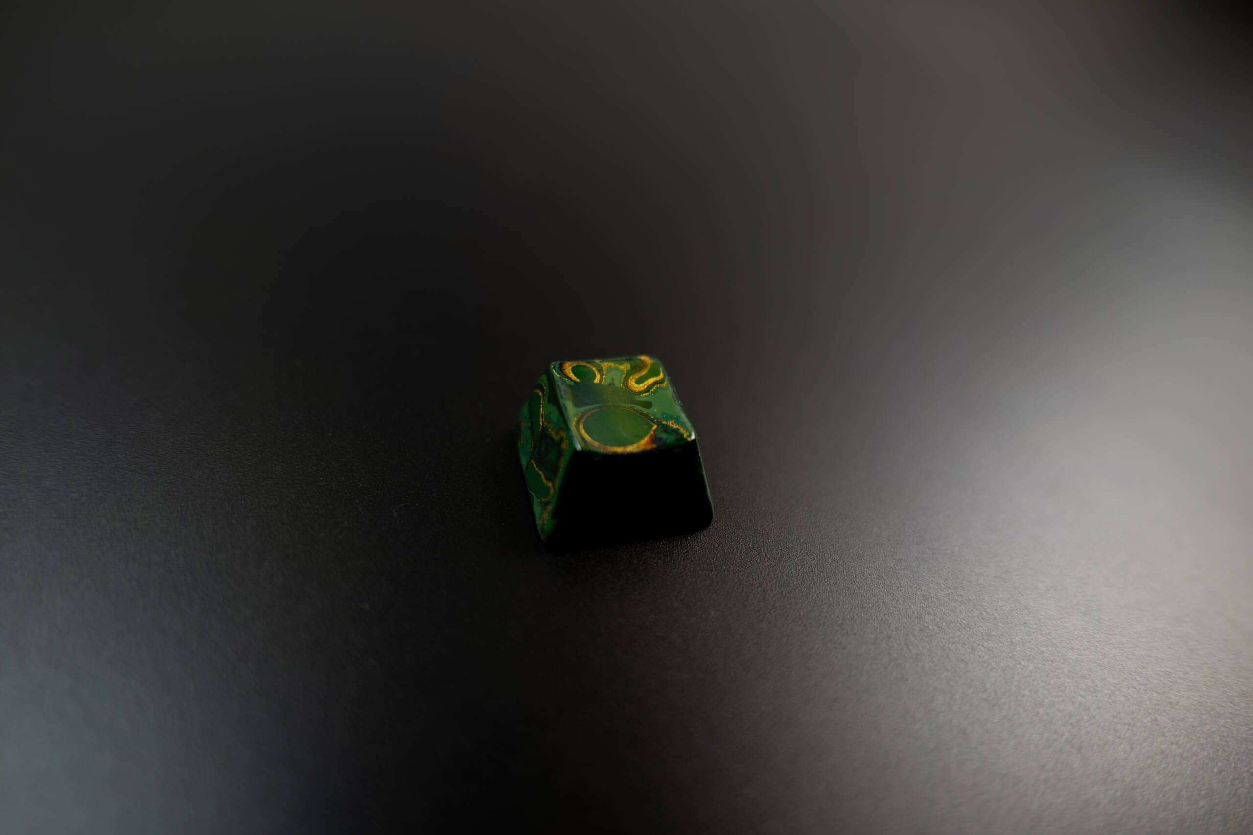Cerakey Lacquered Ceramic Keycaps • Rhino-Skin Editionレビュー|一味違ったアルチザンセラミックキーキャップ 13 SDIM0382 scaled