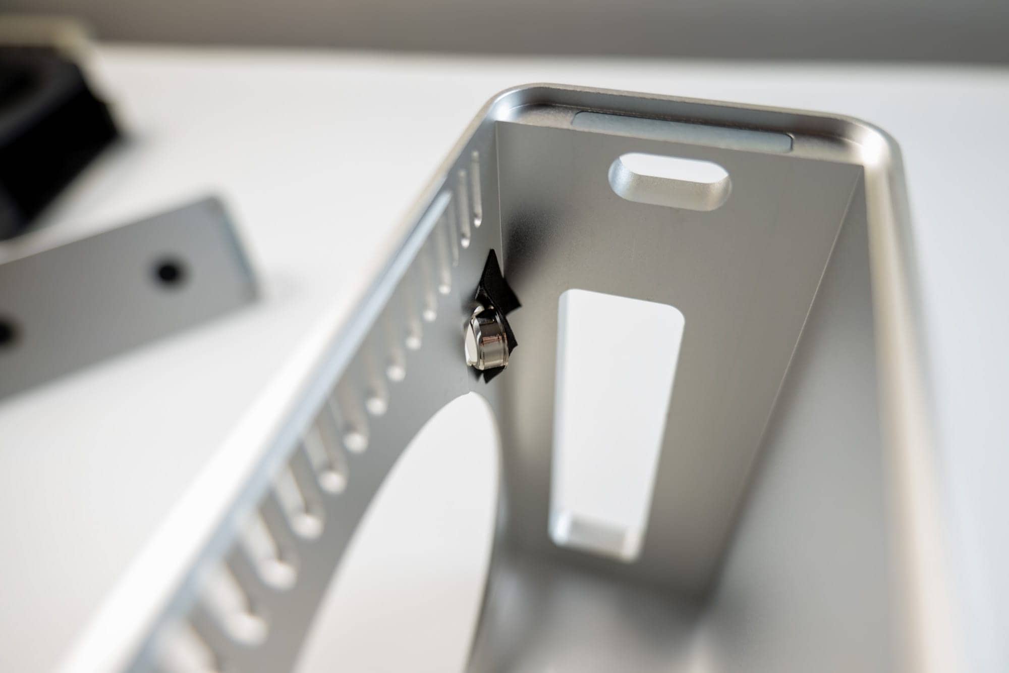 ZEERA Mac mini m4 Case 36