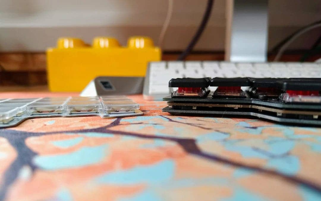 Corne Ultra Low Profileのレンダリング画像が公開される 4 mikefive keyboard 1