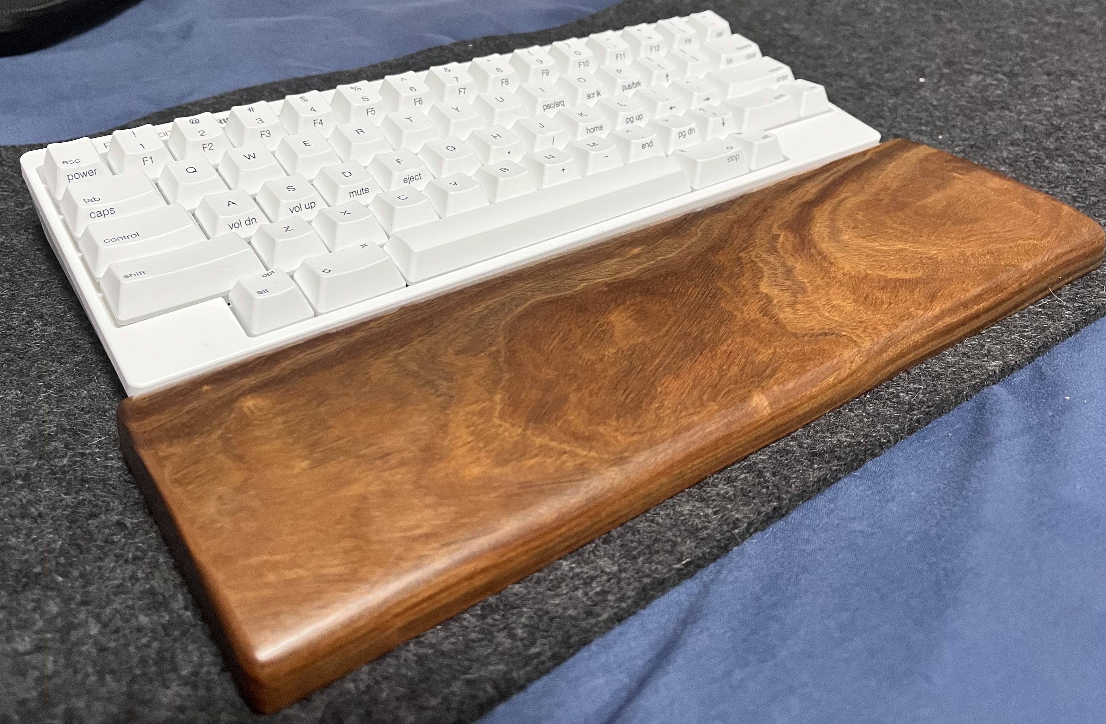 4b379f28 4d79 41f7 bd42 1641457573e6