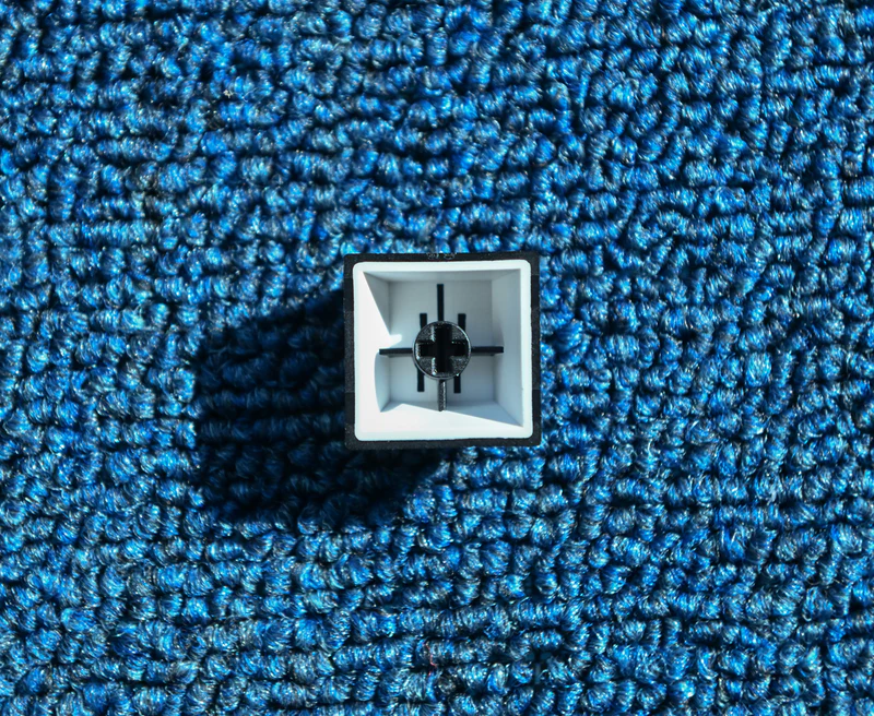 Keyreativeから新作「KAP Disconnected Dark Cherry Profile Keycaps」がリリース 3 KAP Disconnected Dark Keycaps10