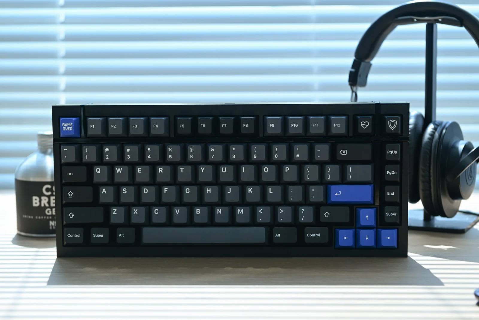 KAP Disconnected Dark Keycaps9