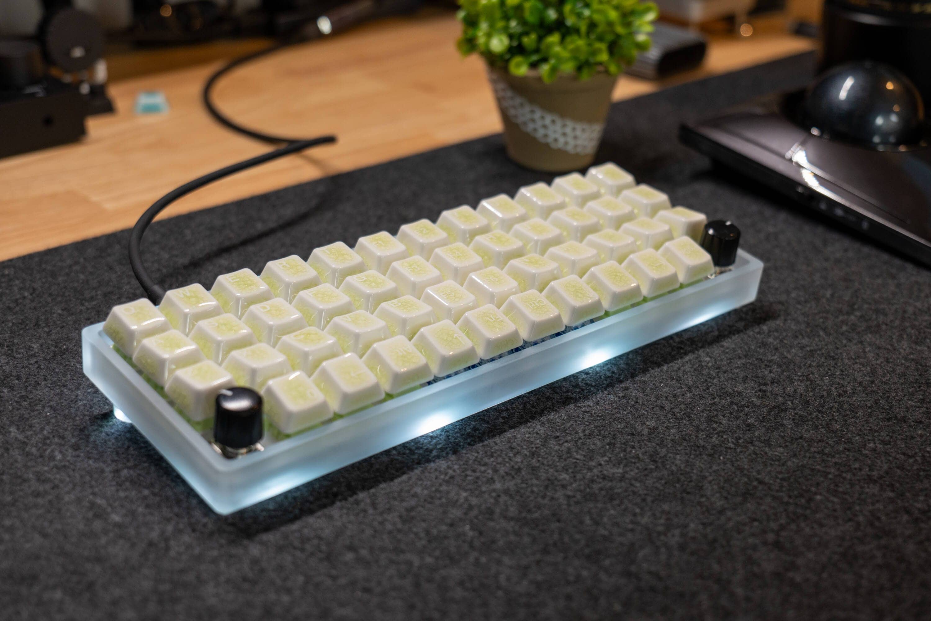 Cerakey Green Crazed Keycapsレビュー|陶器独特のクラックと和の雰囲気を感じるセラミックキーキャップ 26 P1068956