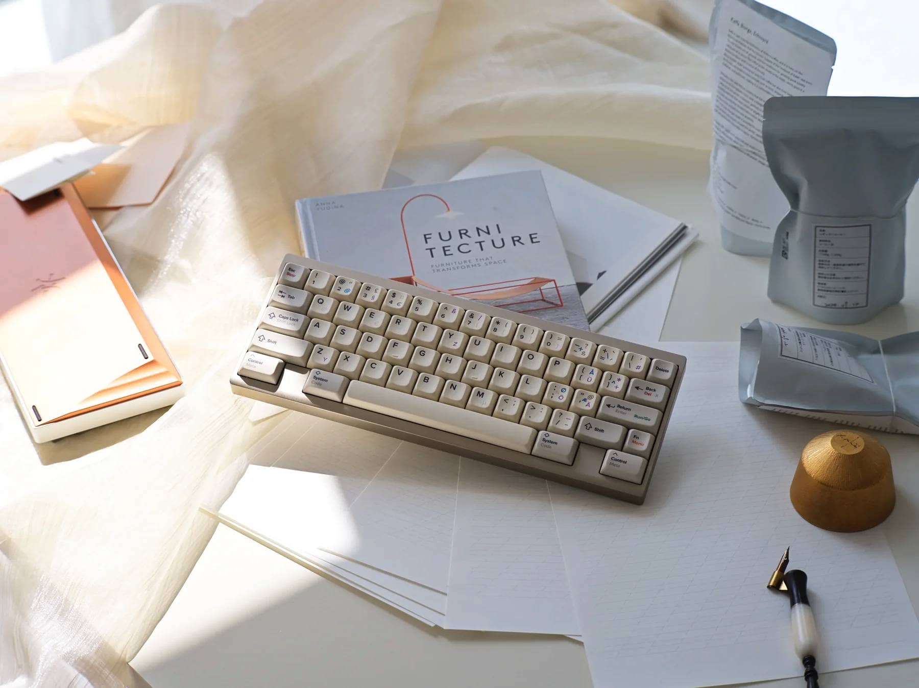 PBS MV Classic Keycaps 06