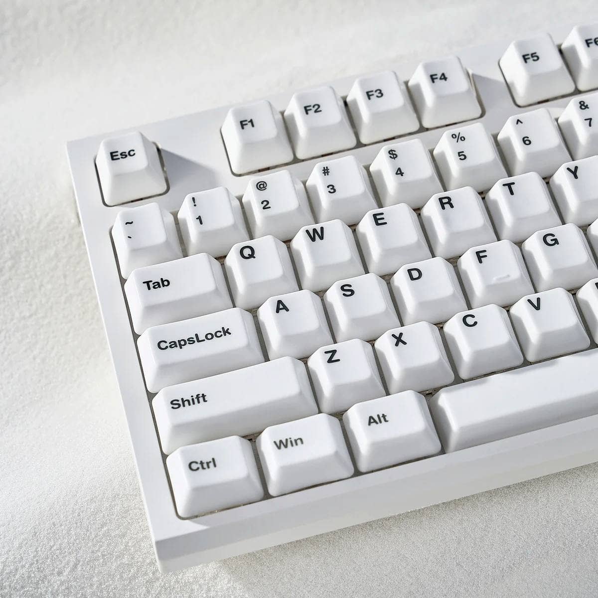 ms white 1 ed889d17 11b2 4b18 8e0f ebfdac30cfa7