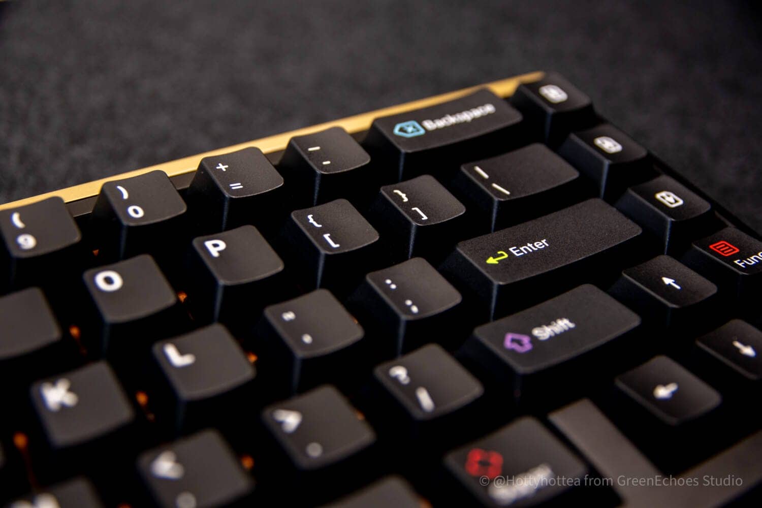 Keyreative KAP WoB(White on Black)レビュー|シンプルが故にアクセントカラーがおしゃれなキーキャップ 35 DSC0909