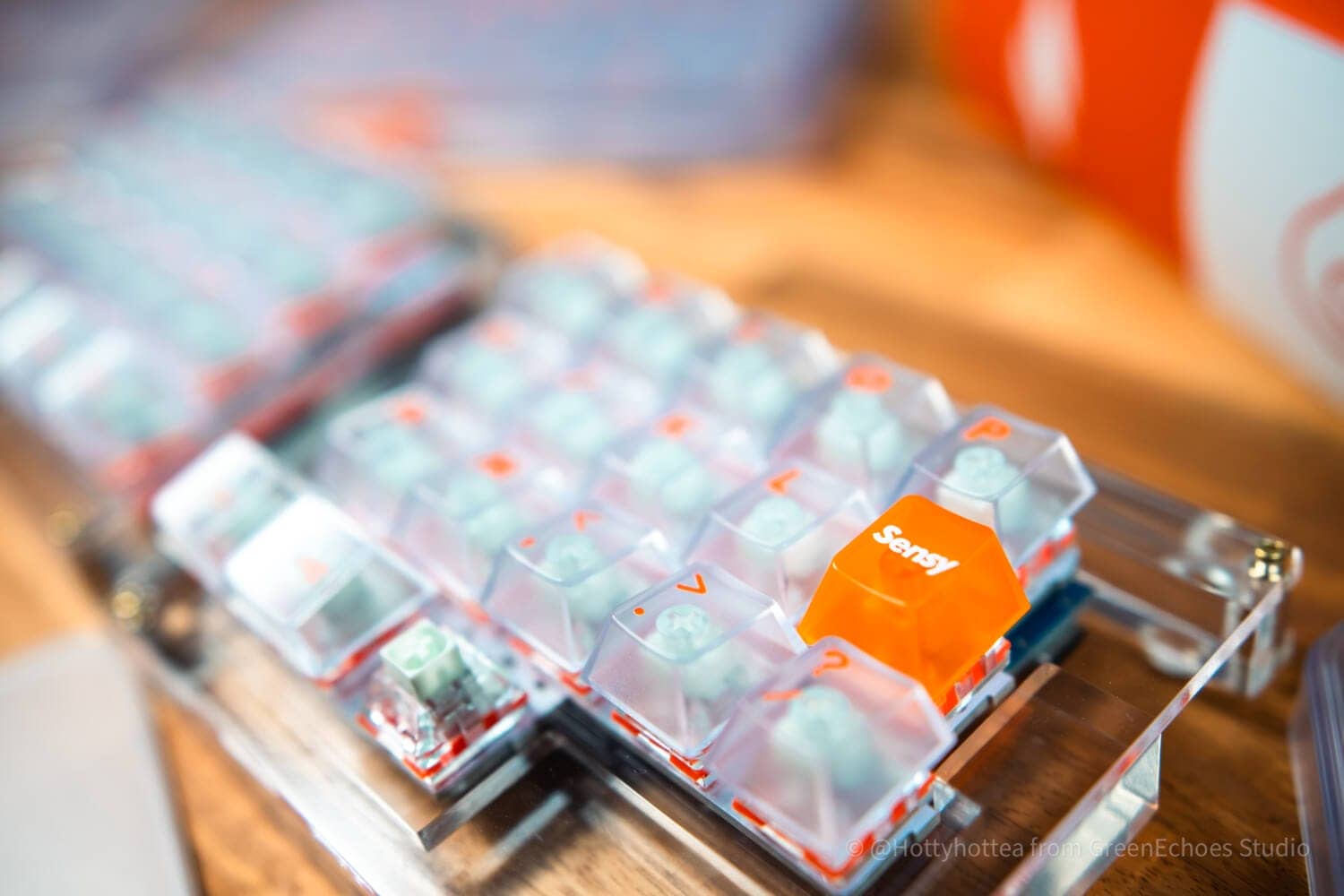 LeleLab X Sensy Supsup JUICY Keycap Review|Cool Orange and Skeleton Keycap Set 27 DSC1207 1