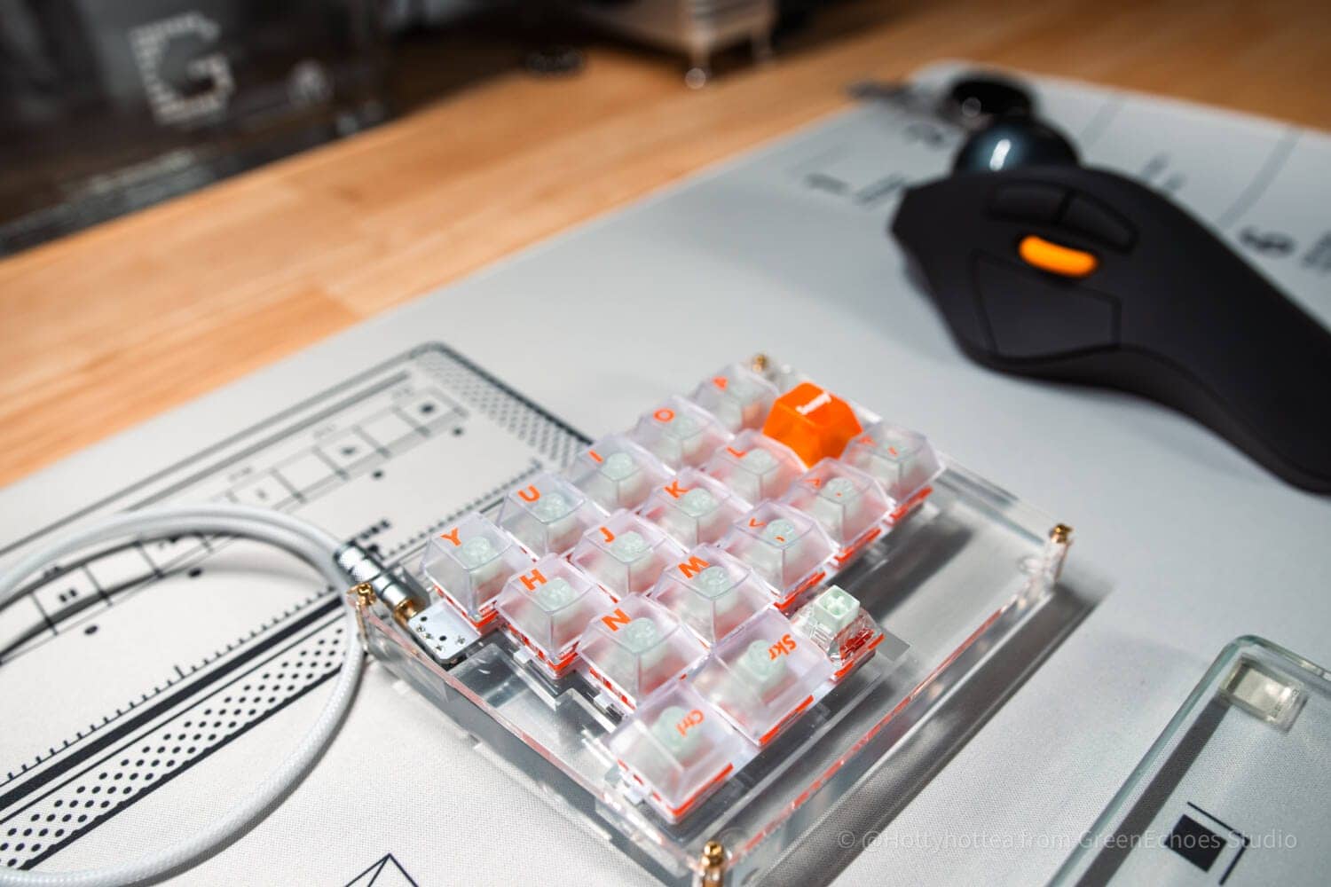 LeleLab X Sensy Supsup JUICY Keycap Review|Cool Orange and Skeleton Keycap Set 44 DSC1247 1
