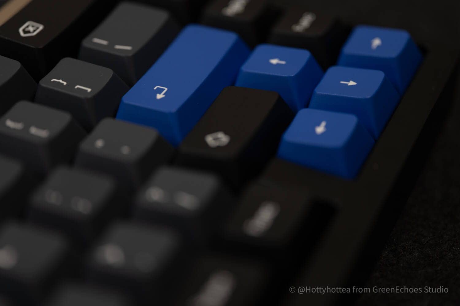 Keyreative KAP DISCONNECTED Review|High quality keycap set with eye-catching purple accents 42 KAP DIS 03