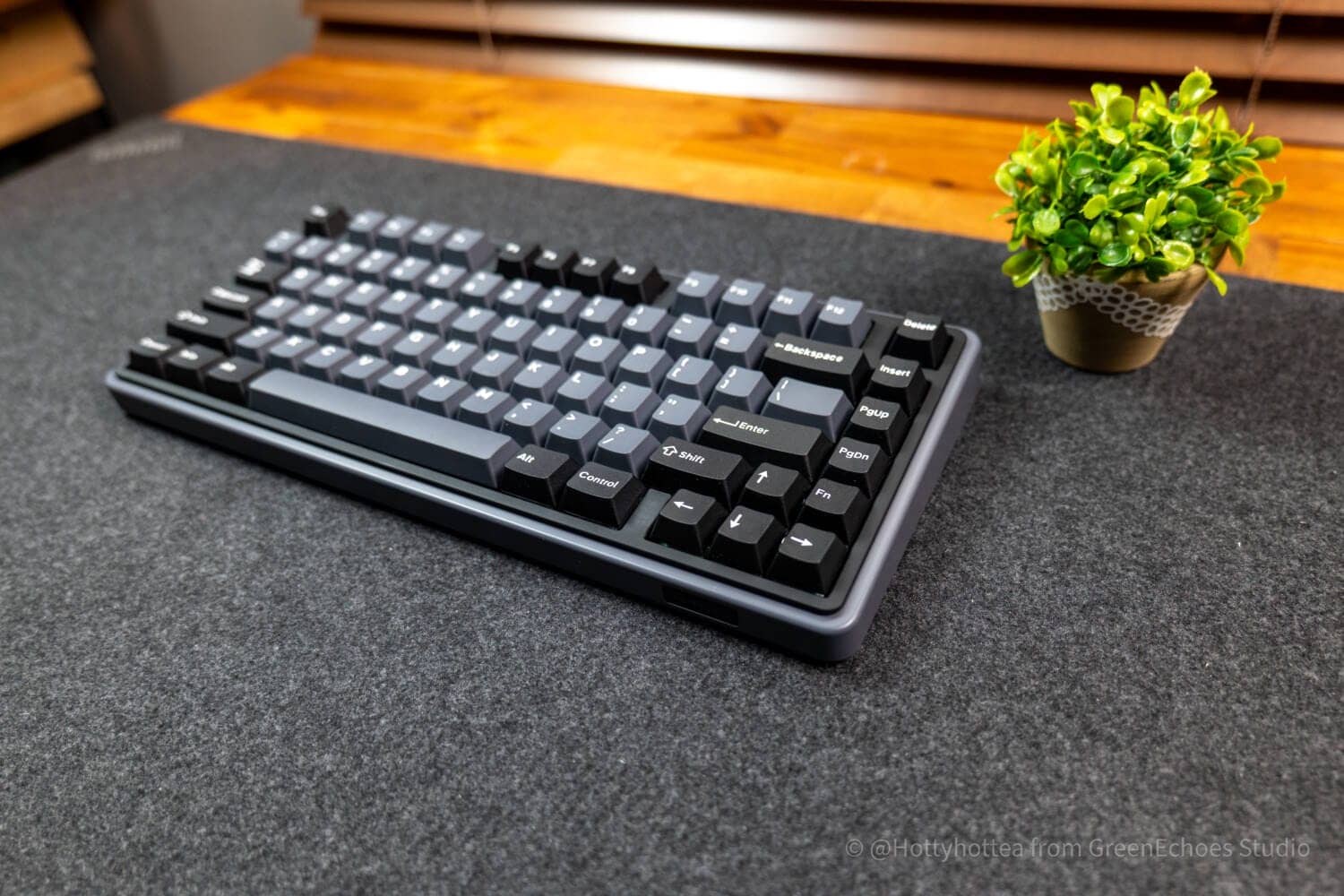 Varmilo minilo75 HEレビュー|シックな外観とは裏腹の高性能ゲーミングキーボード 38 Varmiro minilo75he 02