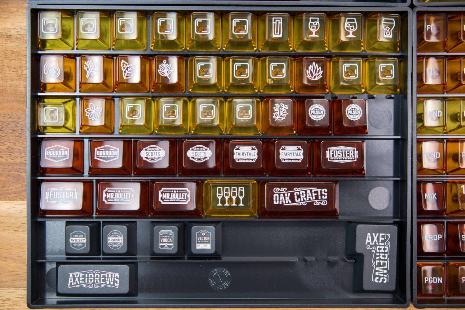 Keyreative ABS Bartender キーキャップレビュー|琥珀色が美しいシックなゴージャスなキーキャップセット 34 DSC1501