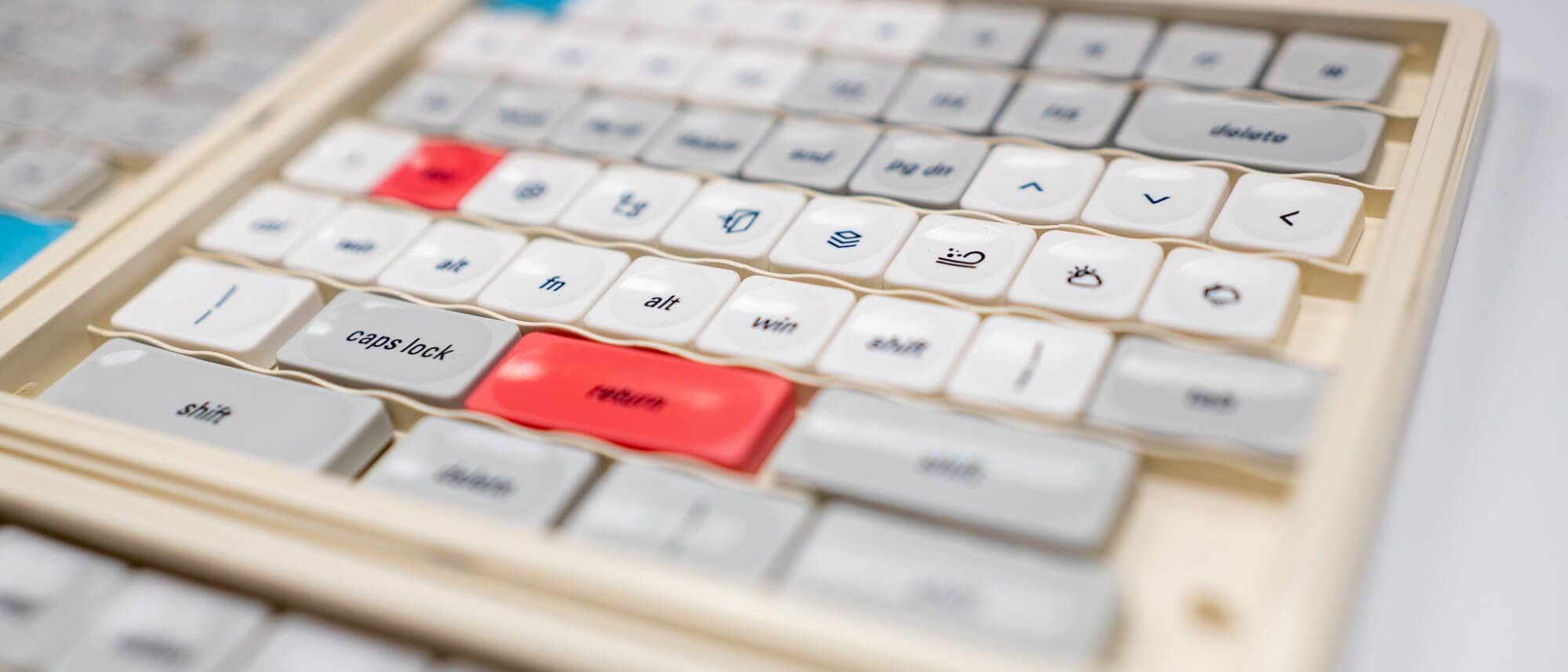 Chosfox x LCK Retro Mahjong Keycap Set Review|Cute low-profile keycap with pop colors 7 P1080335