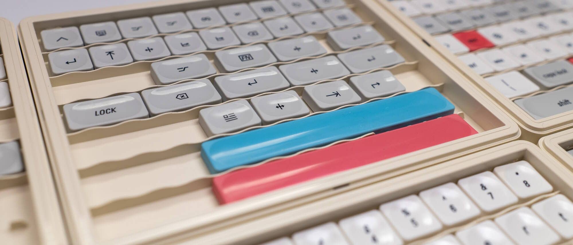 Chosfox x LCK Retro Mahjong Keycap Set Review|Cute low-profile keycap with pop colors 33 P1080336