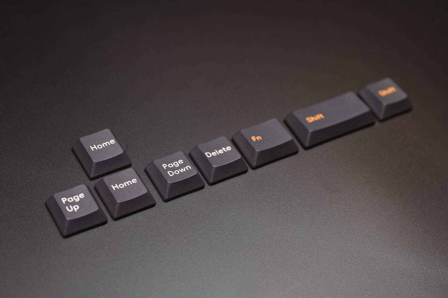 NuPhy® x Oblotzky Oblivion Berry Profile Dye-sub PBT Keycaps Review|Cherry-like Low Profile Keycaps 36 P1080573