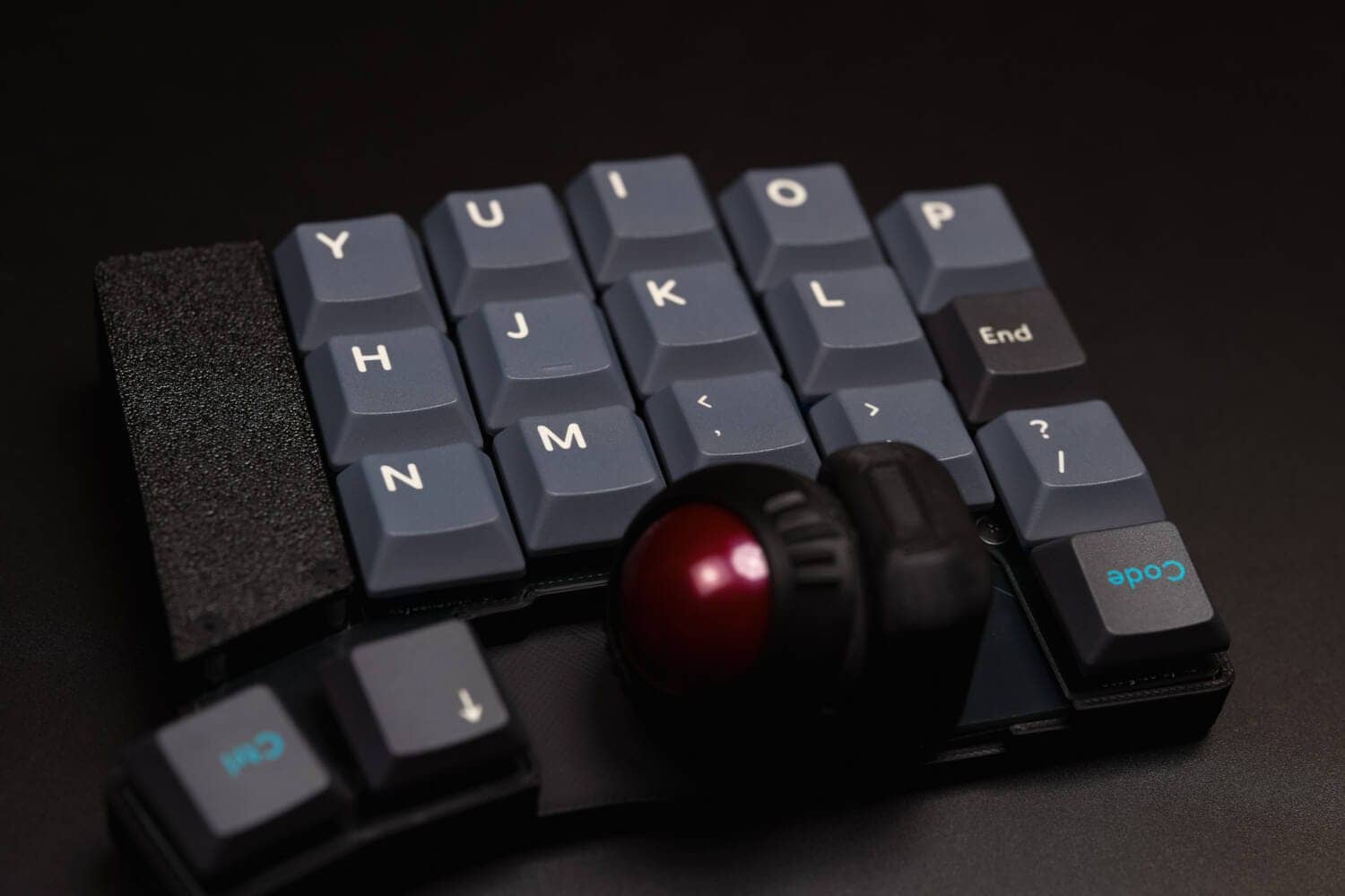 NuPhy® x Oblotzky Oblivion Berry Profile Dye-sub PBT Keycapsレビュー|Cherryライクなロープロファイルキーキャップ 27 P1080578