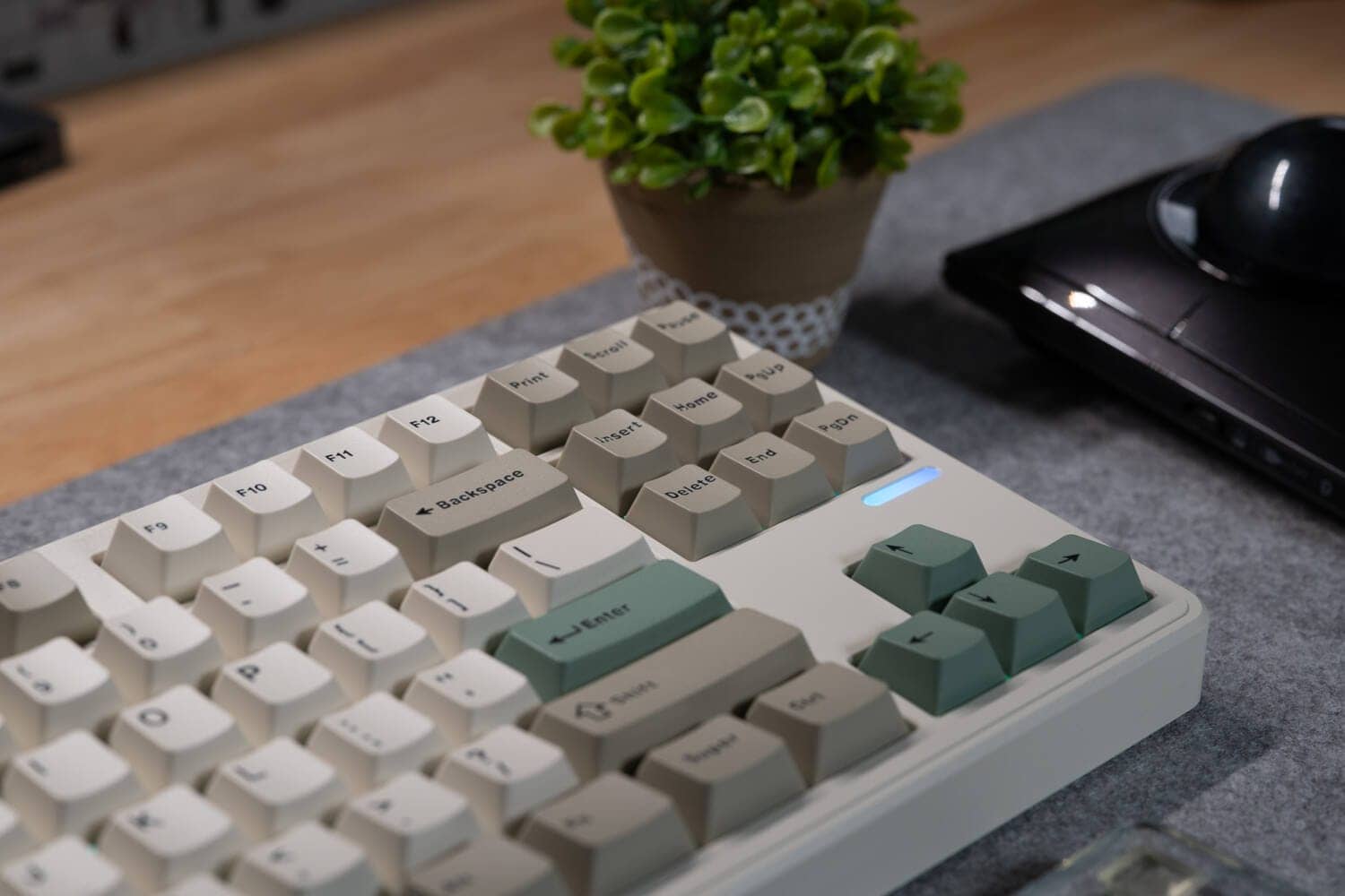 Smackape Impact80(スマックエイプインパクト80)レビュー|カラーリングがお洒落でコスパ抜群のTKLメカニカルキーボード 69 P1080646