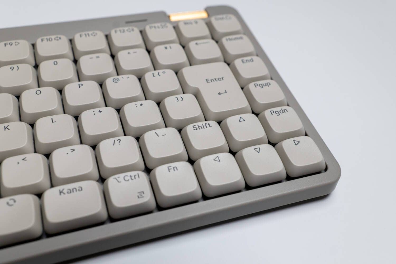 Lofree Flow Lite JIS Review|Japan-specific model specializing in Japanese-language layout x silent linear 21 P1080935