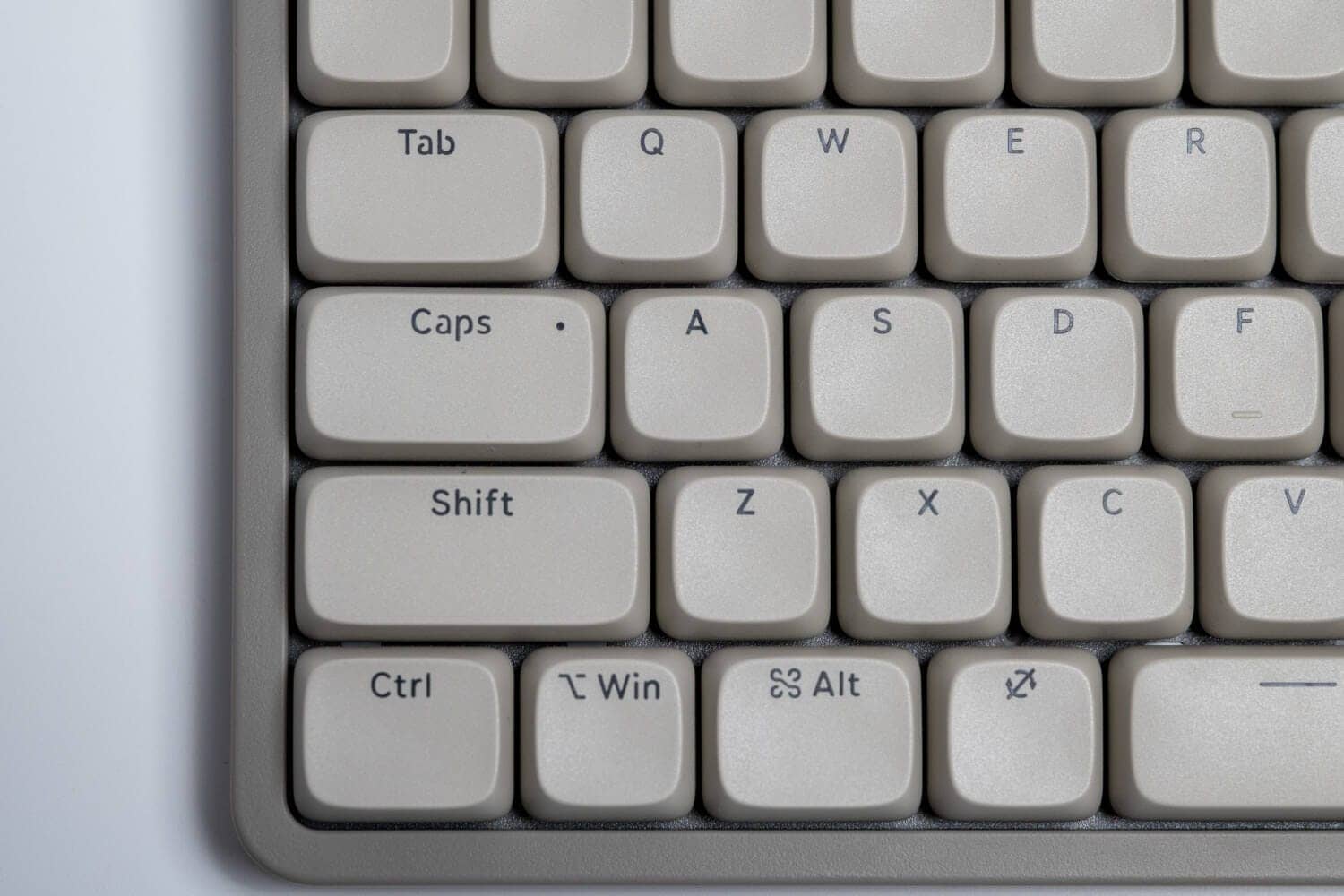 Lofree Flow Lite JIS Review|Japan-specific model specializing in Japanese-language layout x silent linear 22 P1080954