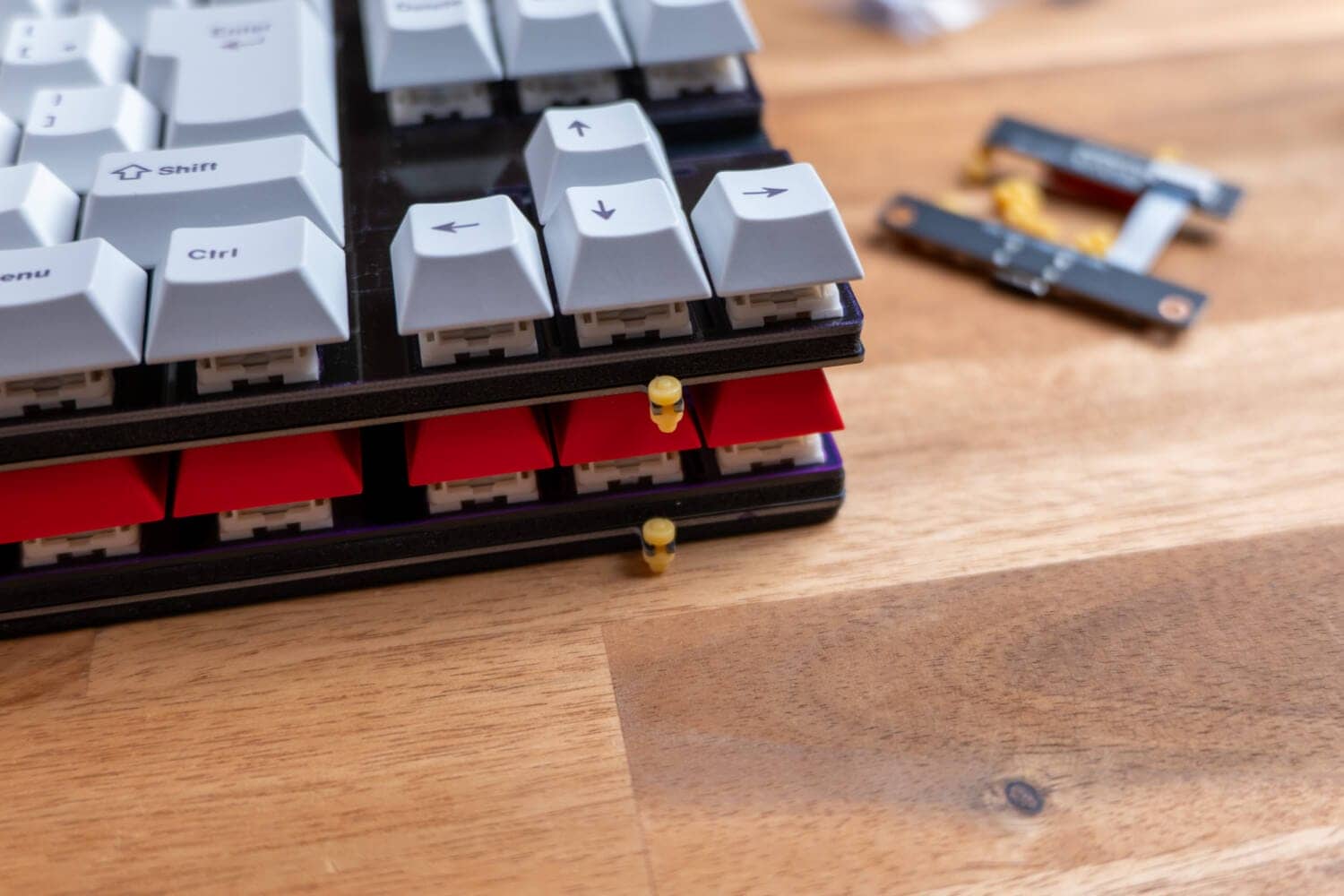 Crush80JIS replacement kit is now available! Easily reassembled for use as a Japanese layout 14 P1091291