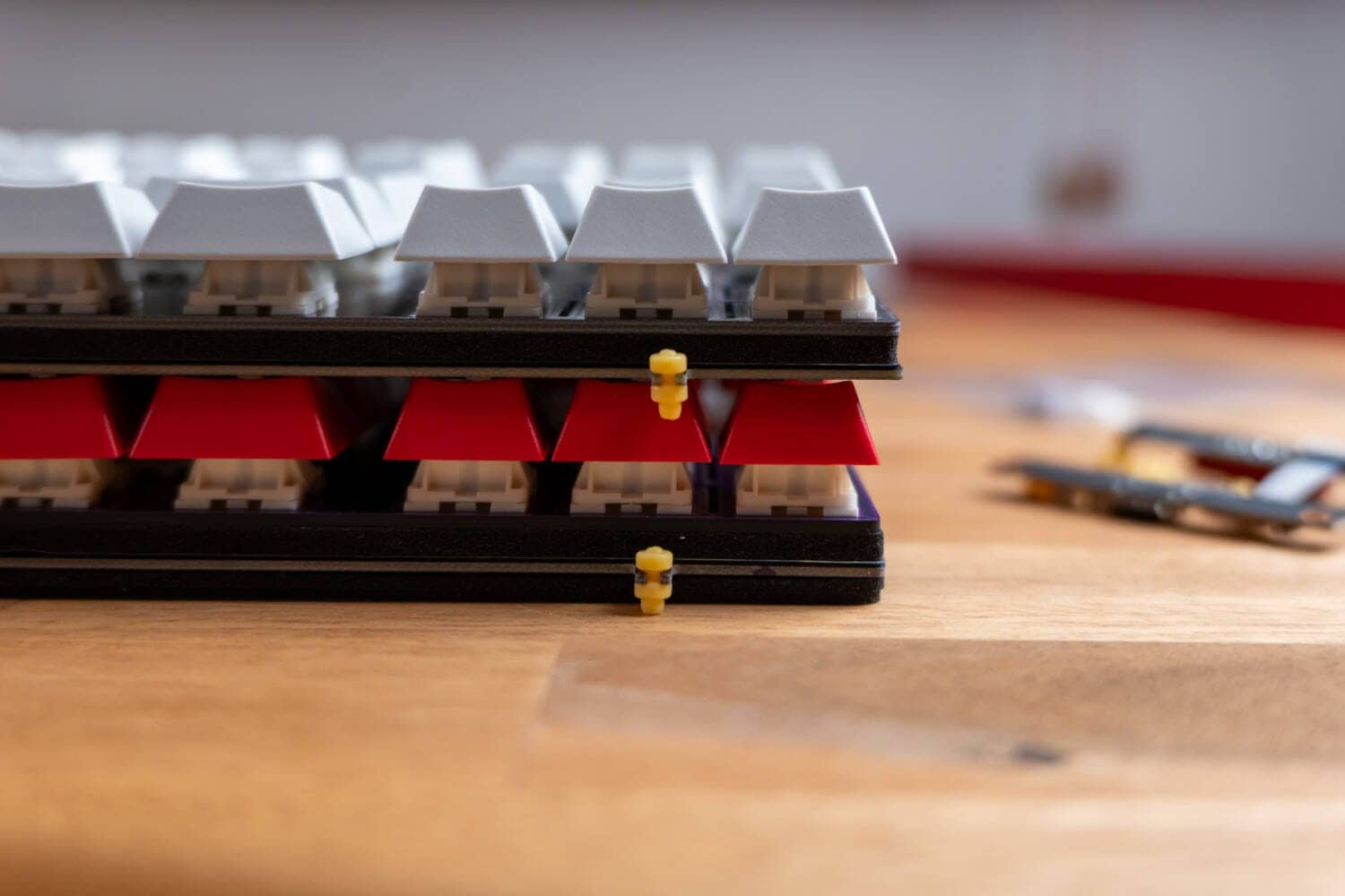 Crush80JIS replacement kit is now available! Easily reassembled for use as a Japanese layout 13 P1091292