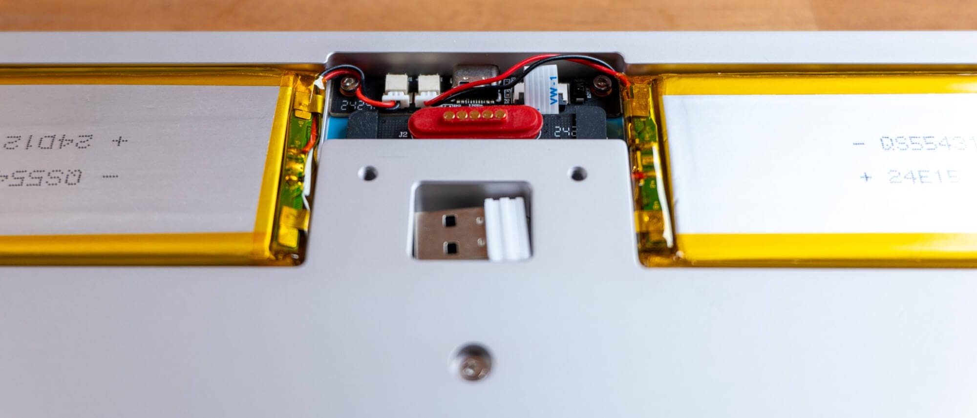 Crush80JIS replacement kit is now available! Easily reassembled for use as a Japanese layout 12 P1091297