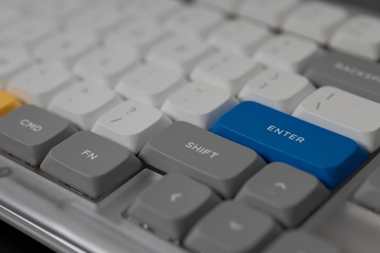 NuPhy Kick75 Review|A Retro-Featured All-Rounder Keyboard for Low-Pro or Normal Use 3 P1091429