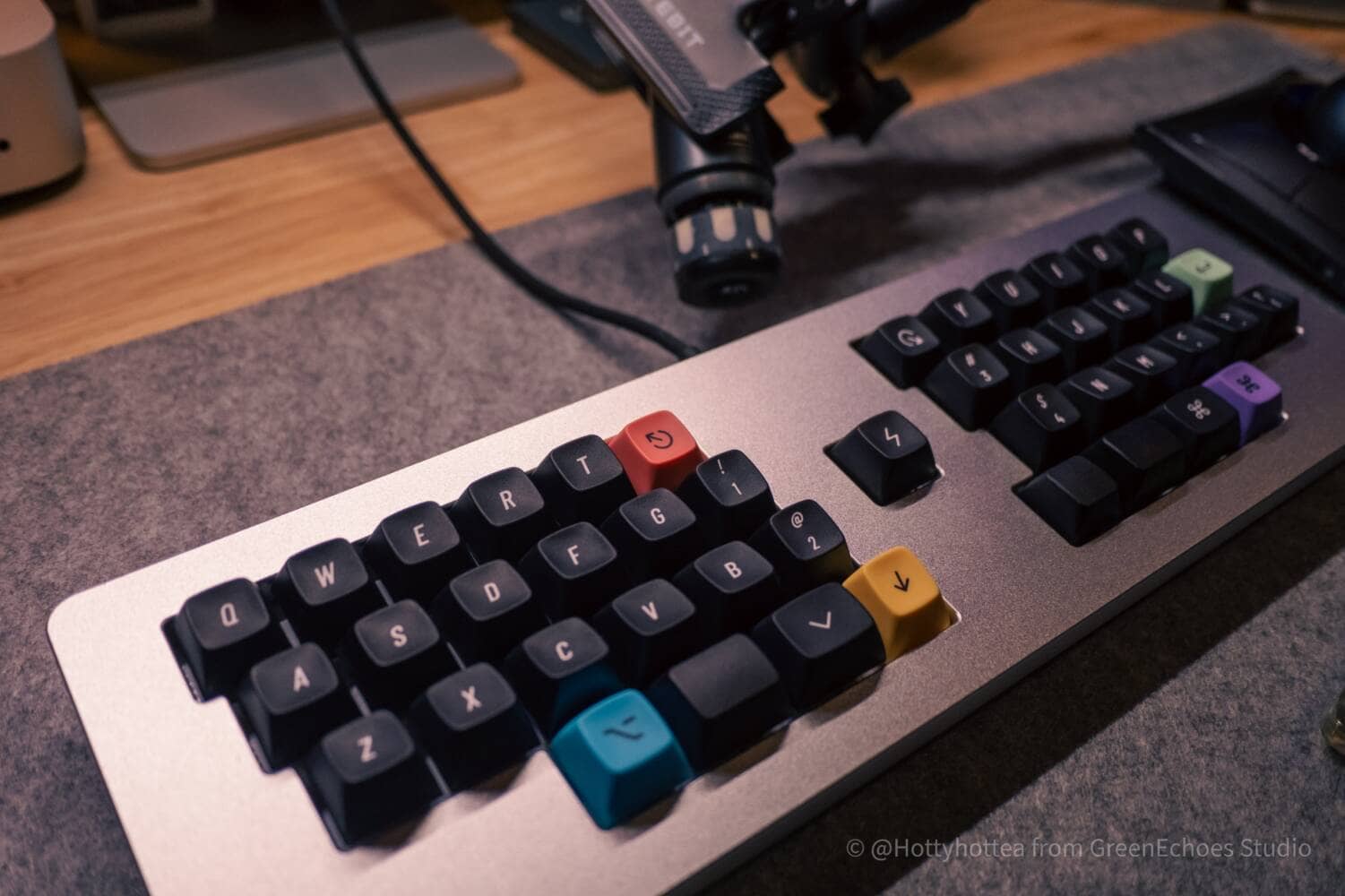 Gravity45-Aluminium Edition Self-Review|40% keyboard with the full enjoyment of metallic mass. 38 Gy0rjHmbMAApPla