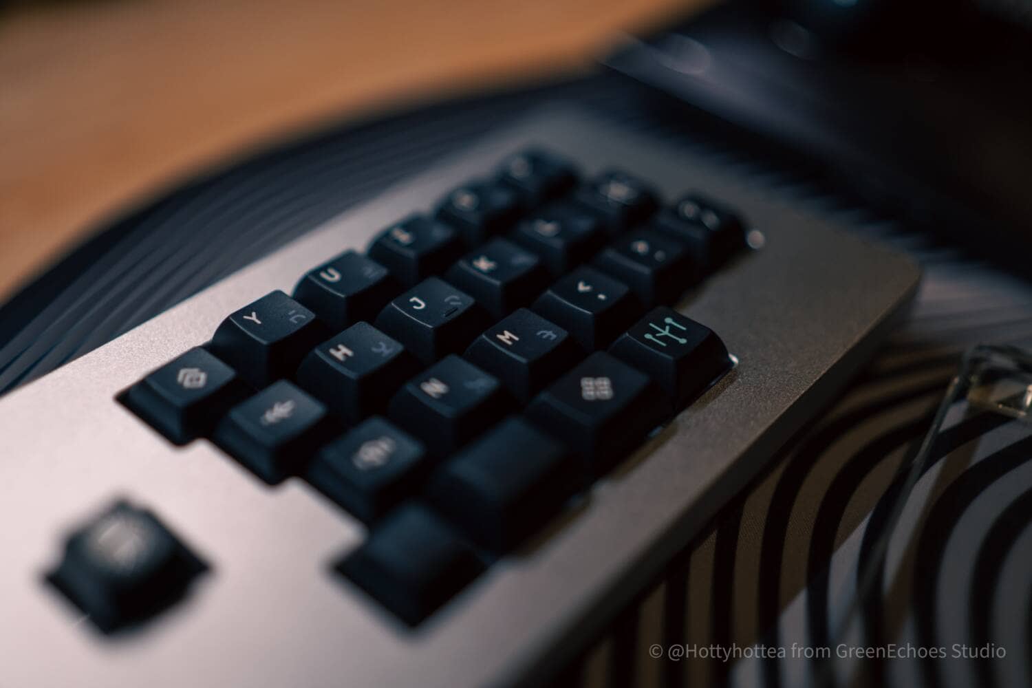 Gravity45-Aluminium Edition Self-Review|40% keyboard with the full enjoyment of metallic mass. 36 GylJqEeawAAtIOI