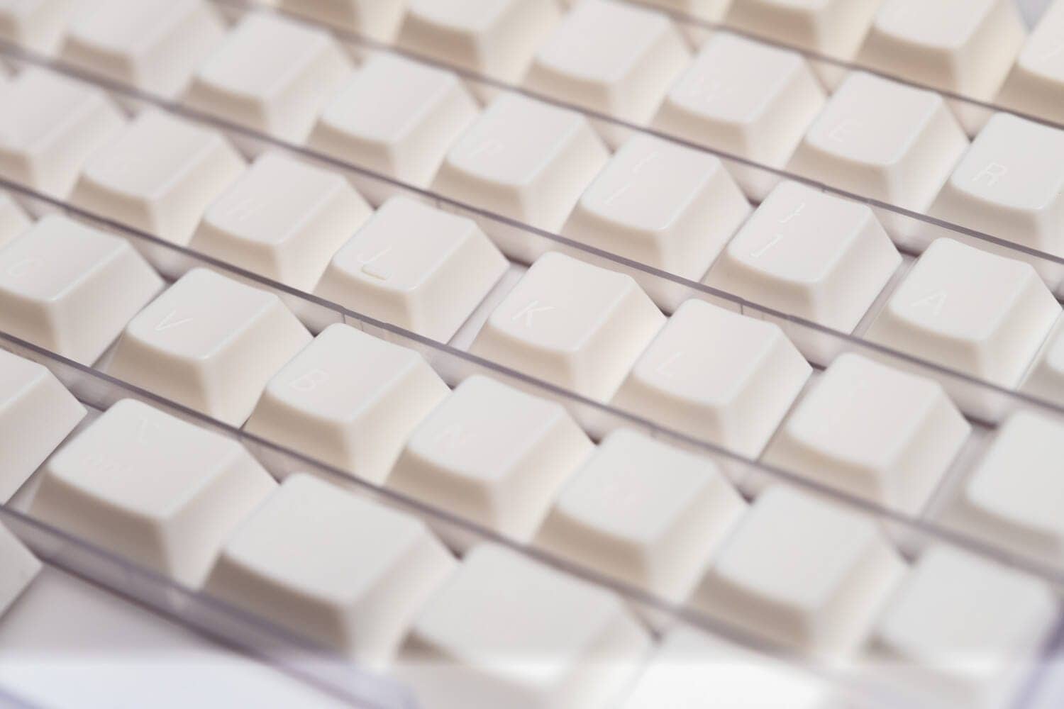 LeleLab Hokkaido White Keycap Setレビュー|真っ白が楽しめる異色キーキャップ 28 P1080515