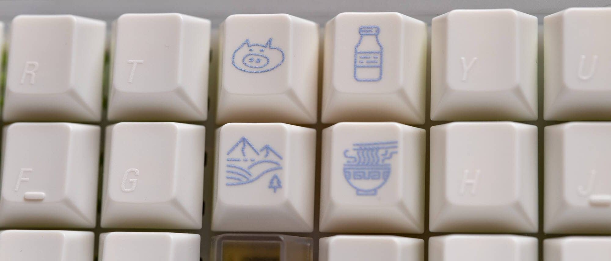 LeleLab Hokkaido White Keycap Setレビュー|真っ白が楽しめる異色キーキャップ 19 P1080520