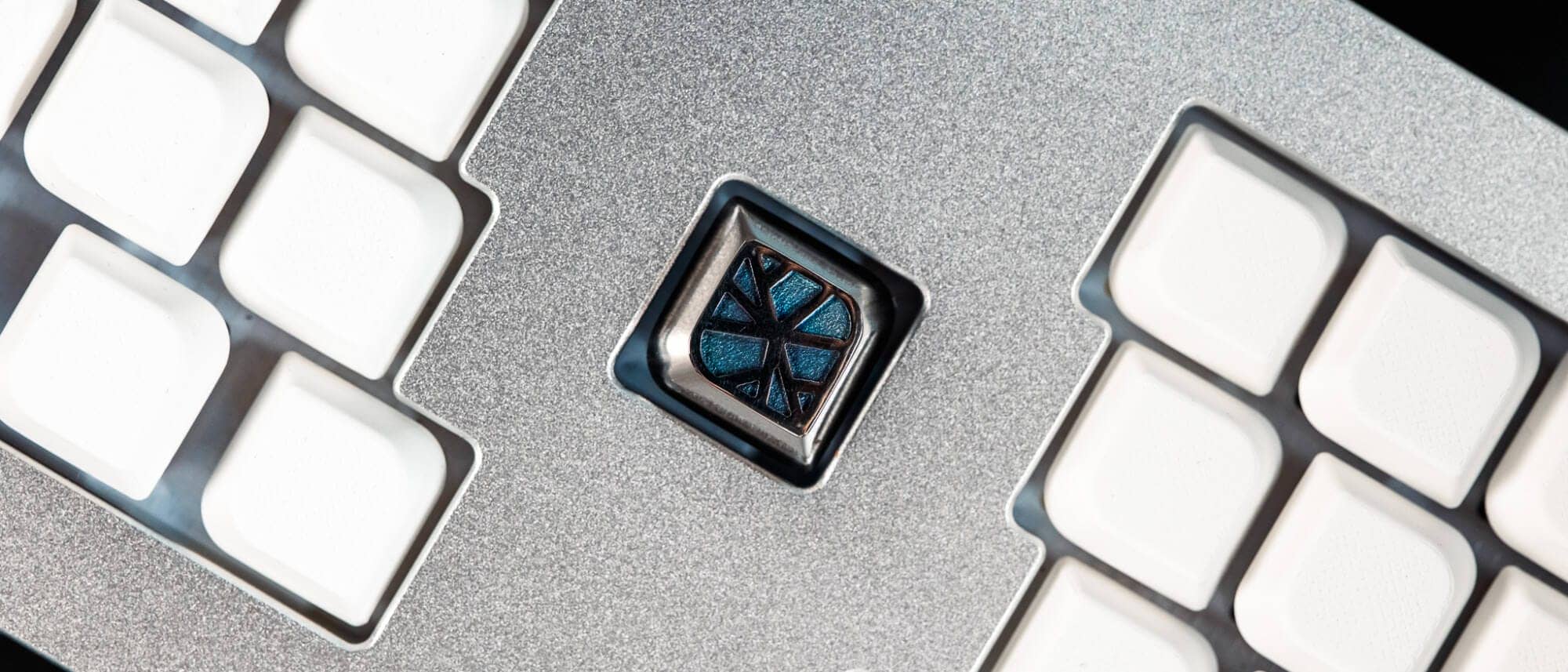 Ekam Vahini-Titanium Artisan Keycap Review 13 P1091693
