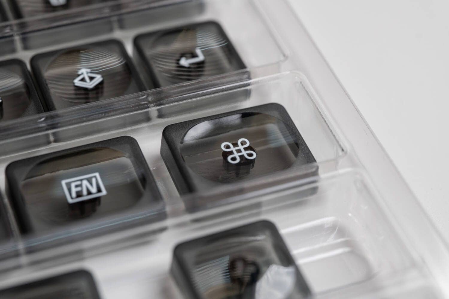 Jezail Funder LCK-40S&Ergoキーキャップセットレビュー|ロープロスモールキーボードに最適 12 P1092286