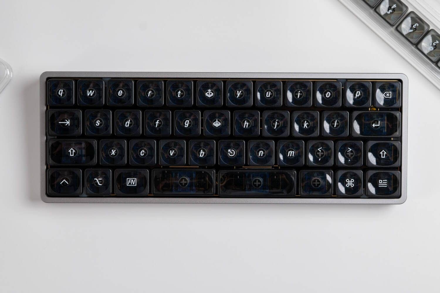 Jezail Funder LCK-40S&Ergoキーキャップセットレビュー|ロープロスモールキーボードに最適 22 P1092300