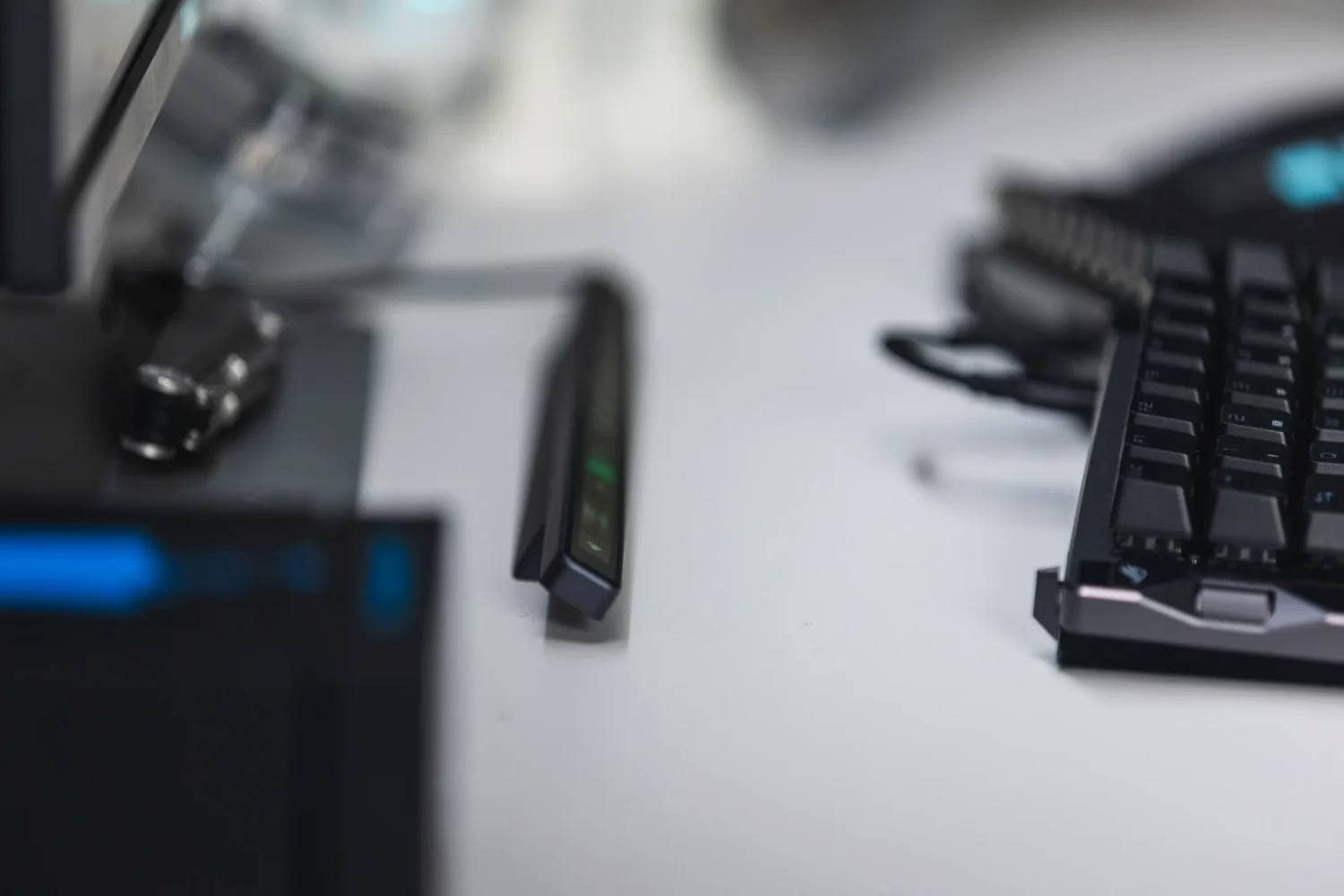 Macbook TouchBarの再来?Flexbarがzfrontierでストック販売開始 12 561A9295