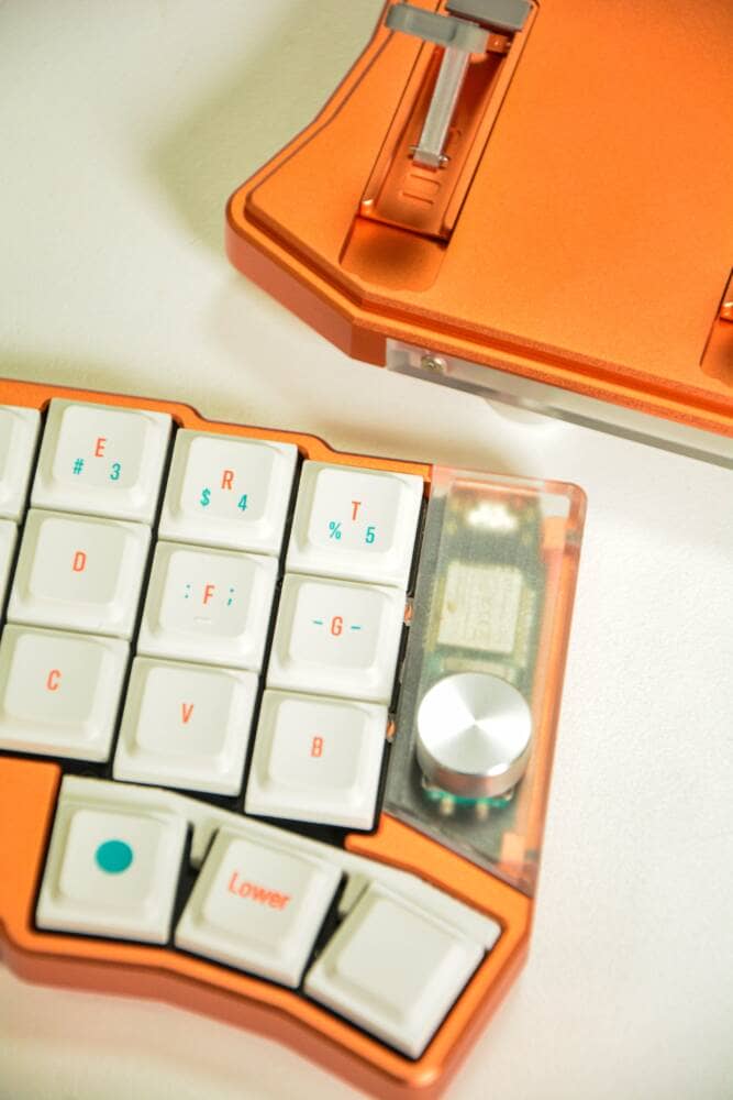 Cornix LPの新色「オレンジ」が公開される|生産に向けてのアンケートも実施 6 G37pRciWIAAQdAa