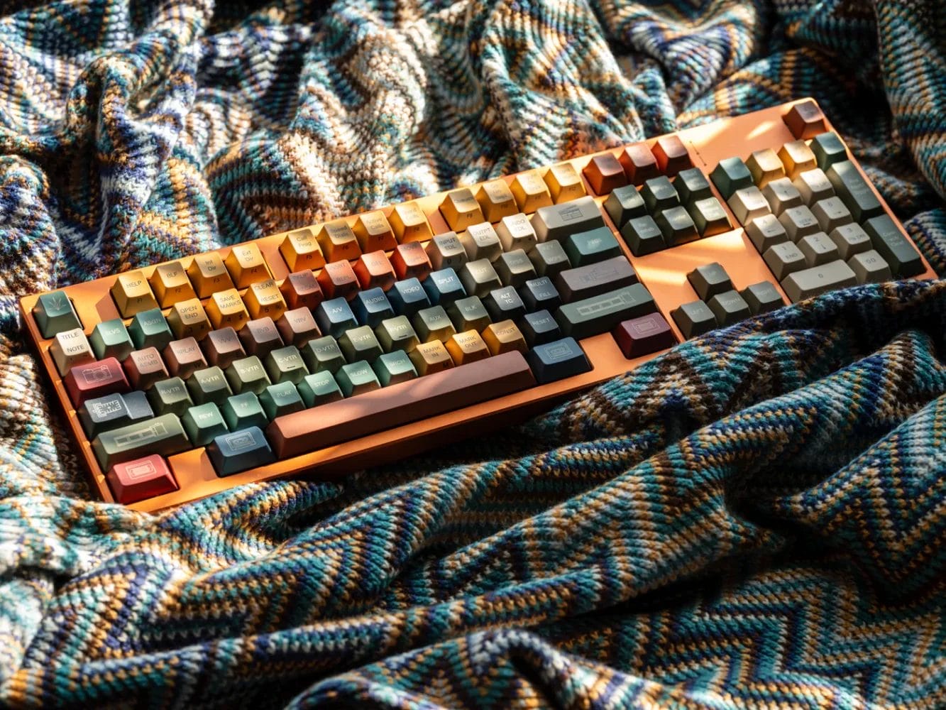 NuPhy Halo 96の販売がついにスタート！スペックや特徴などを